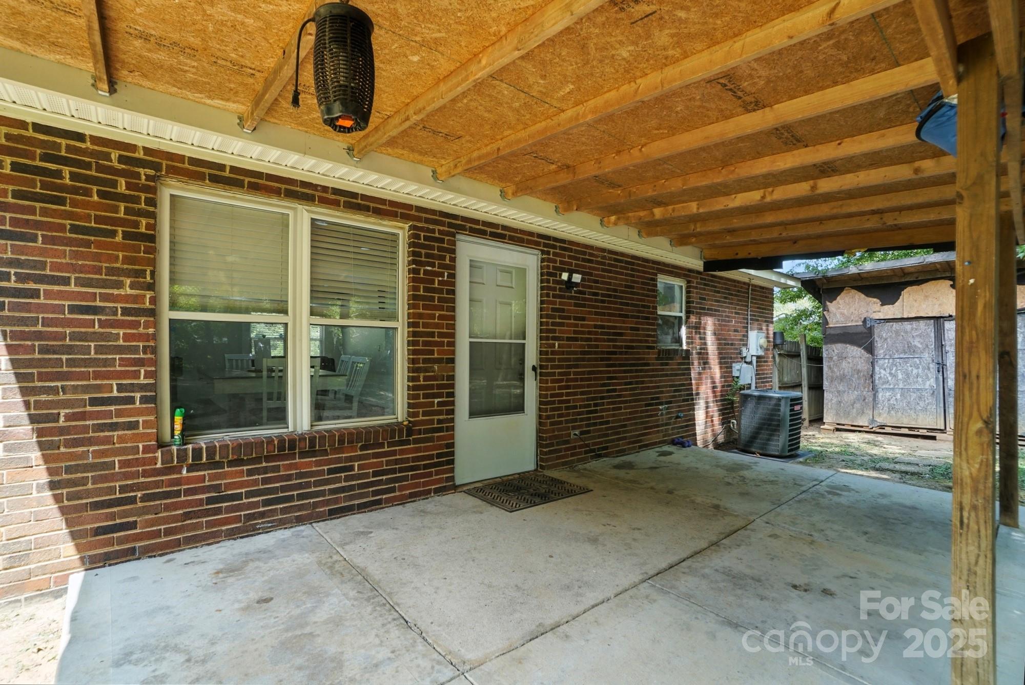 244 E East Avenue Property Photo 21