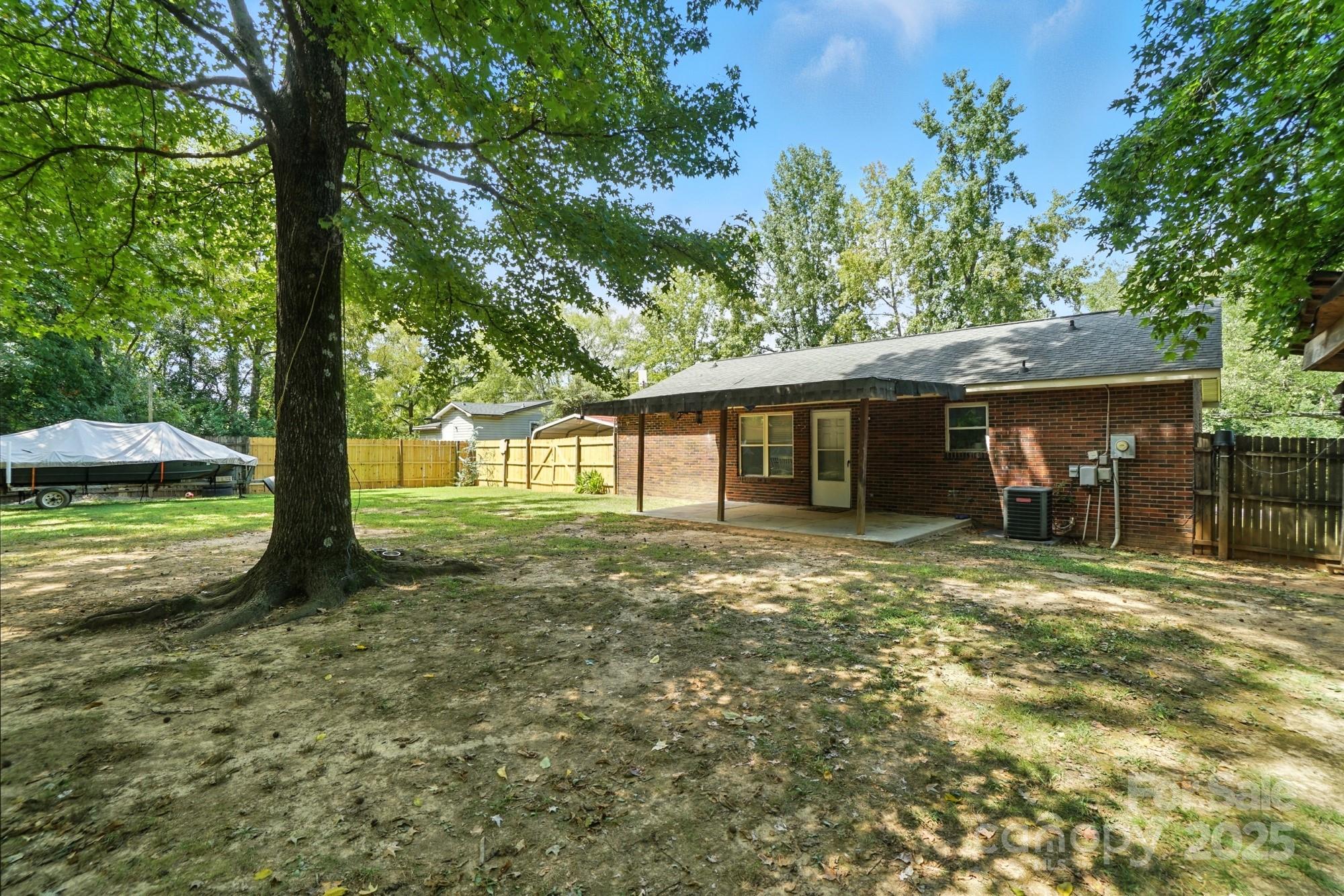 244 E East Avenue Property Photo 26