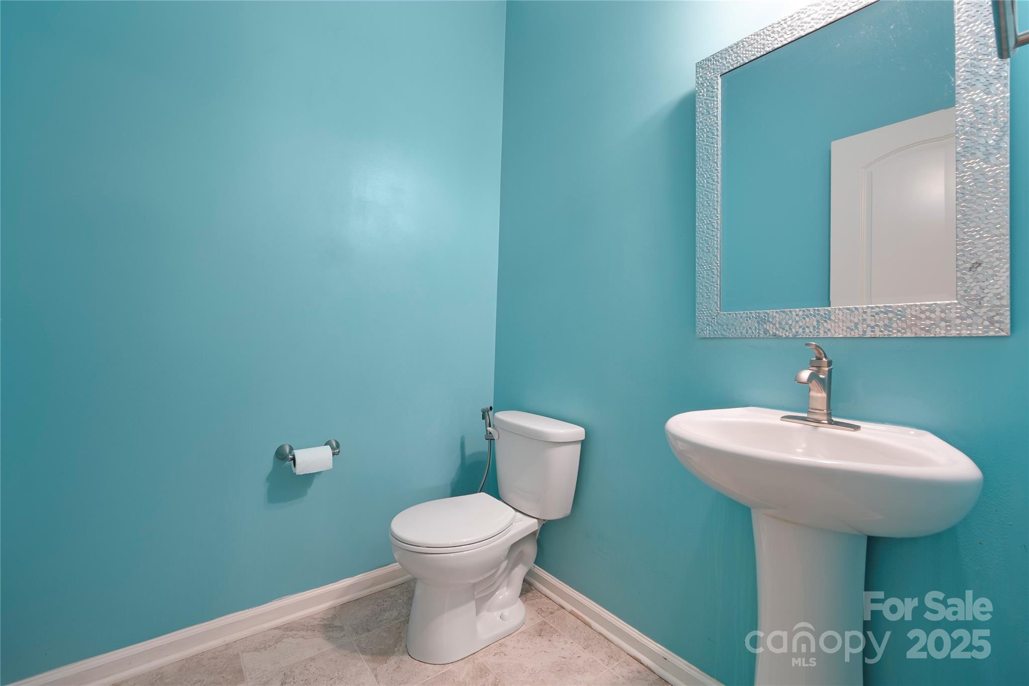 4720 Tradd Circle Property Photo 9