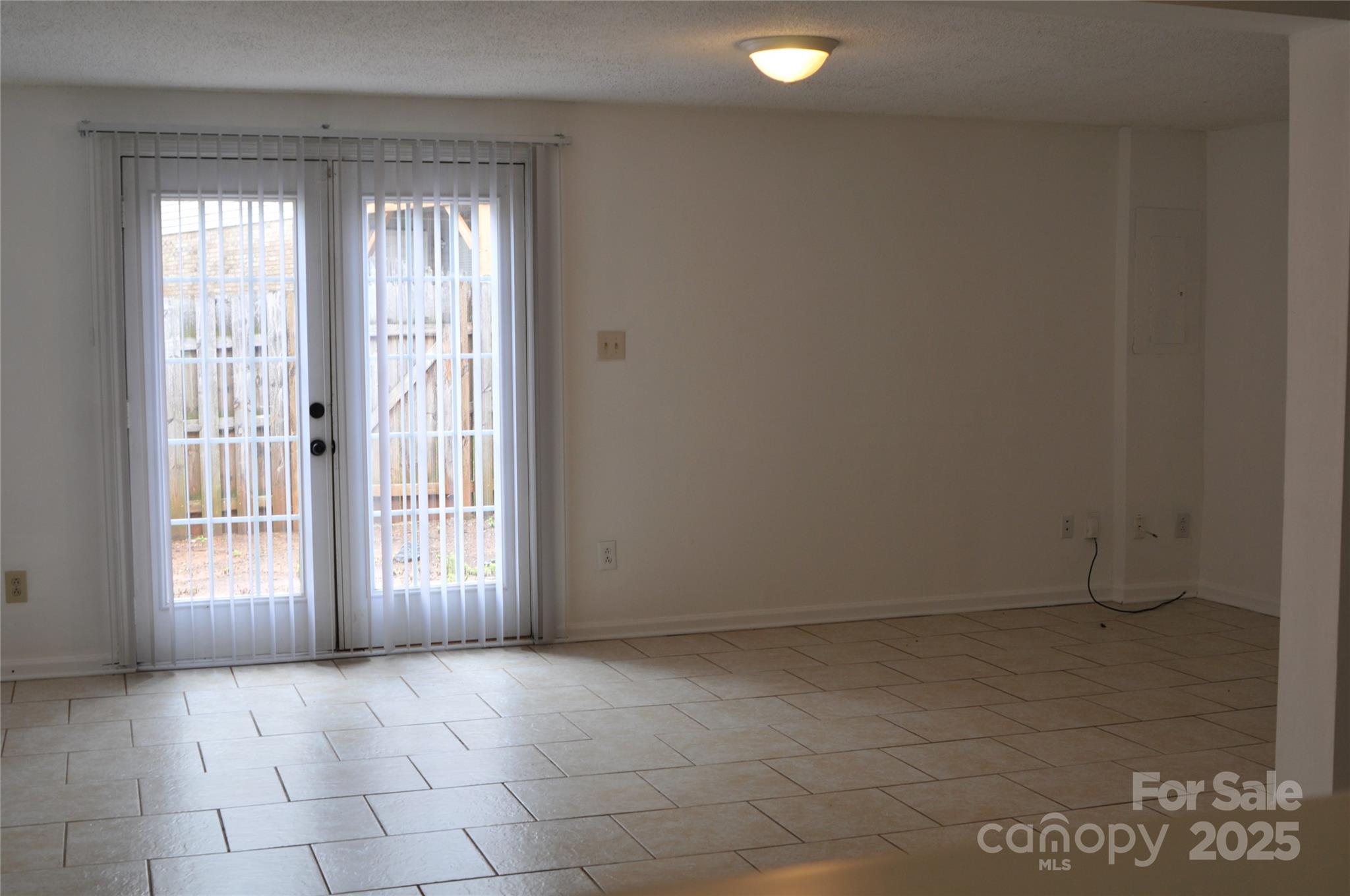9626-c Vinca Circle Property Photo 7