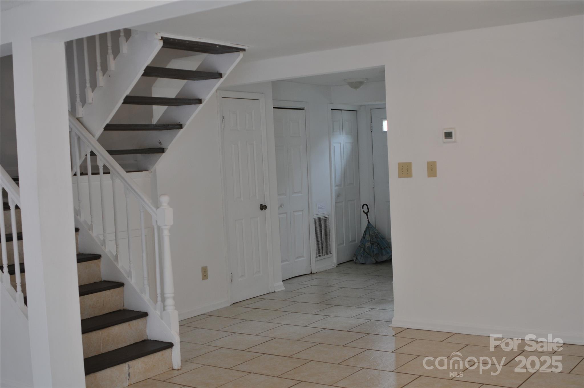 9626-c Vinca Circle Property Photo 9