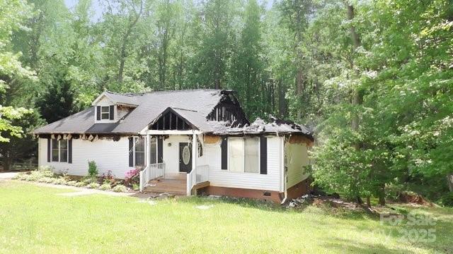 925 Loganberry Lane Property Photo 1