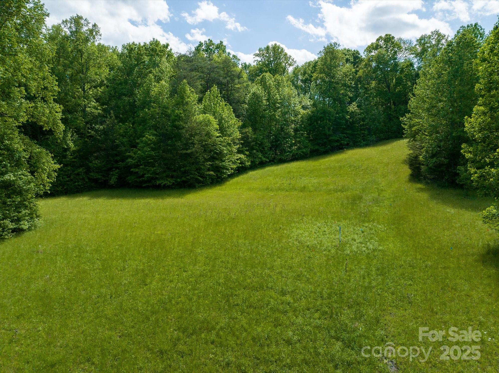 899 W Mills Street Property Photo 10