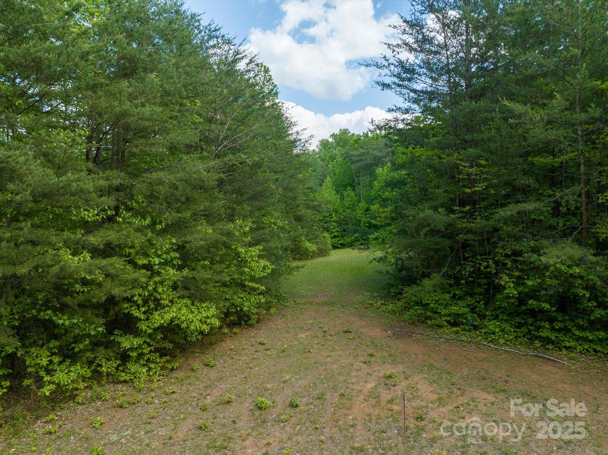 899 W Mills Street Property Photo 15