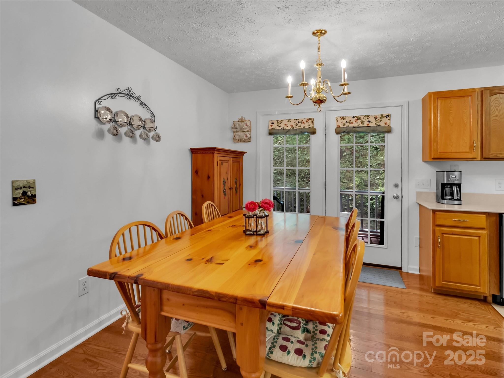 562 Beechwood Drive Property Photo 12