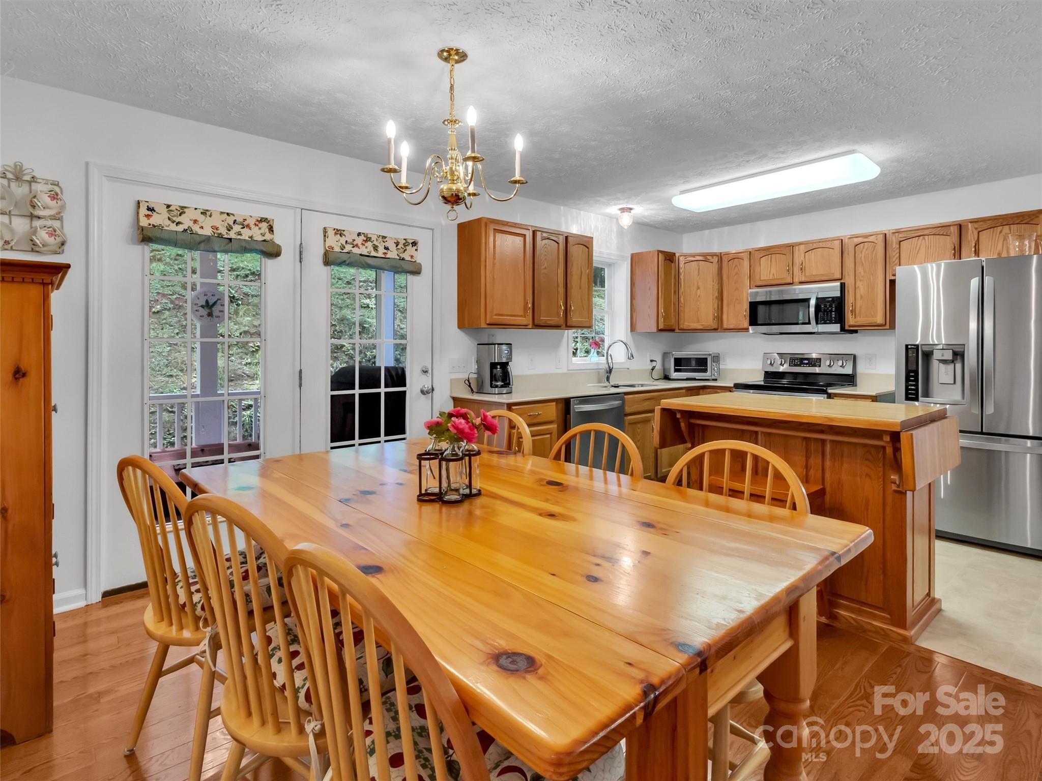 562 Beechwood Drive Property Photo 13