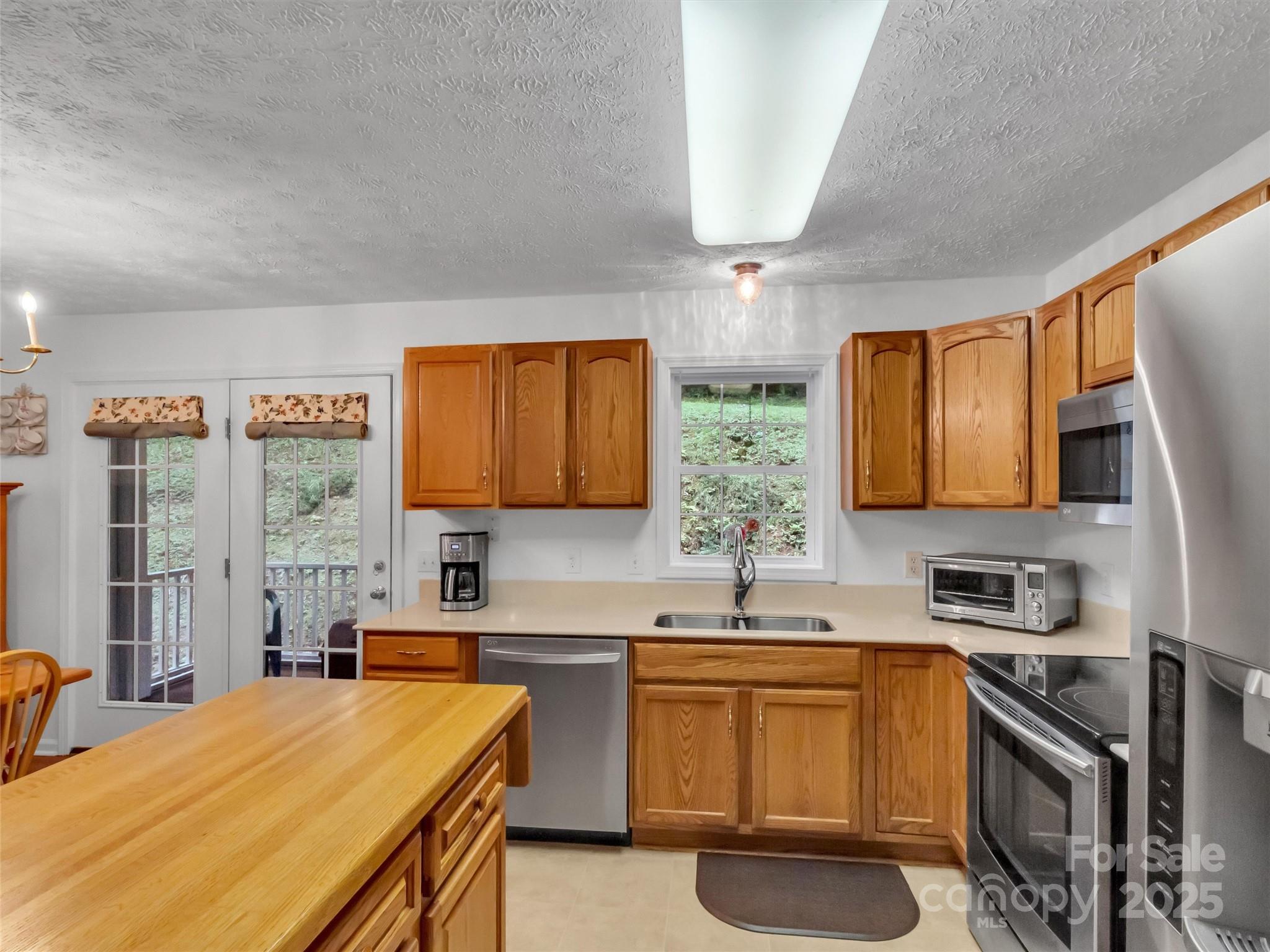 562 Beechwood Drive Property Photo 16