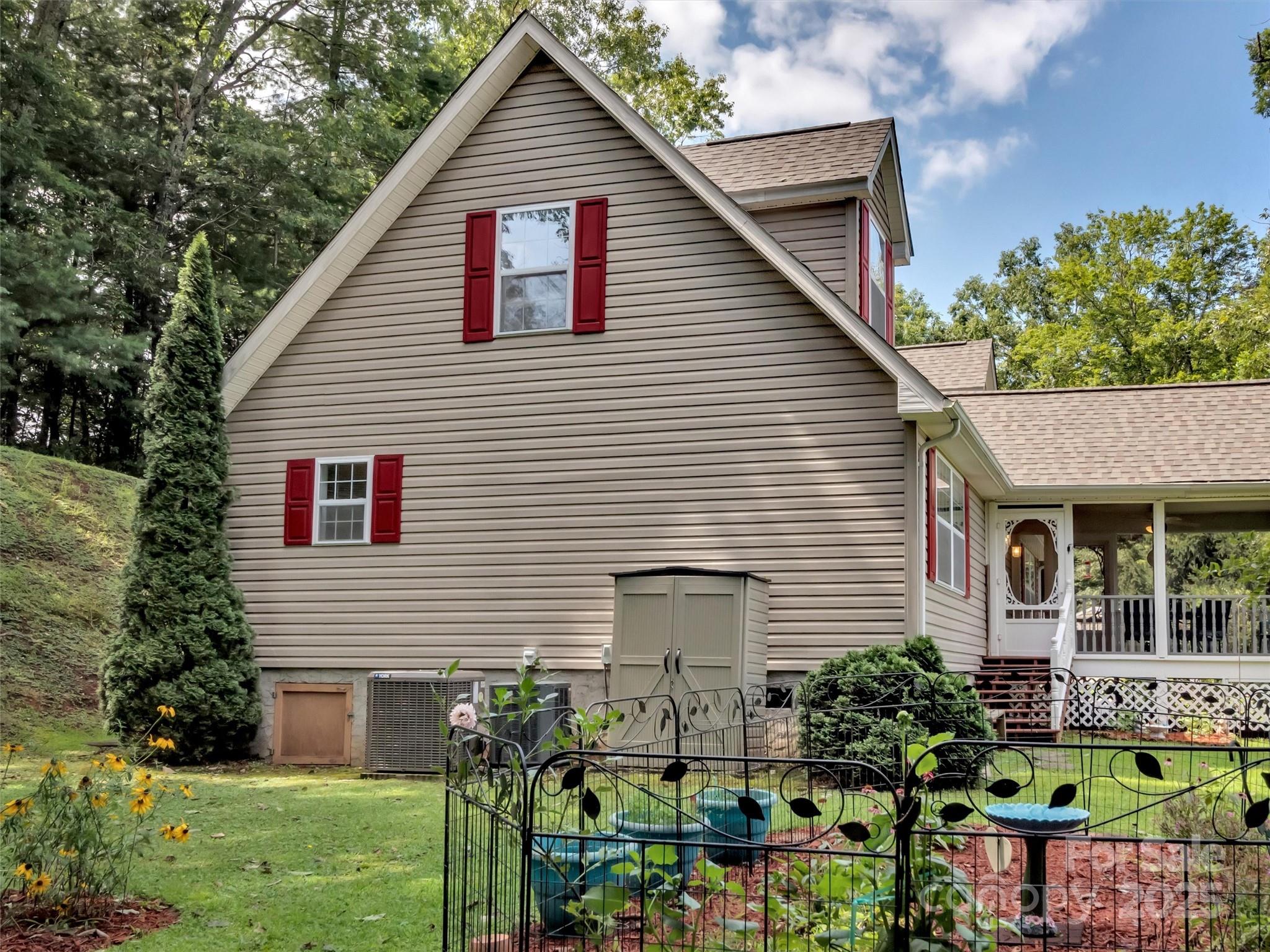 562 Beechwood Drive Property Photo 41