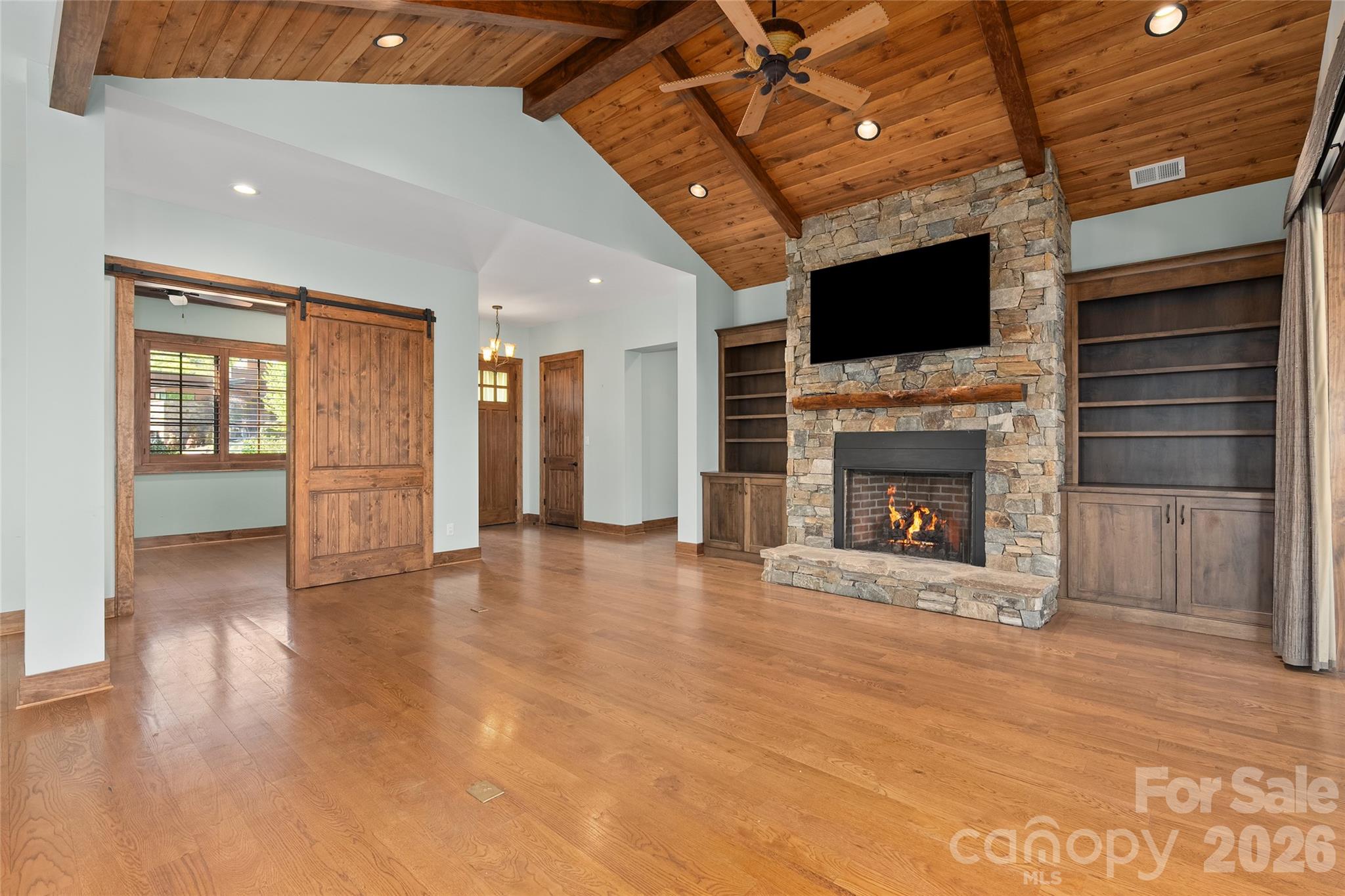 50 Hallett Court Property Photo 6
