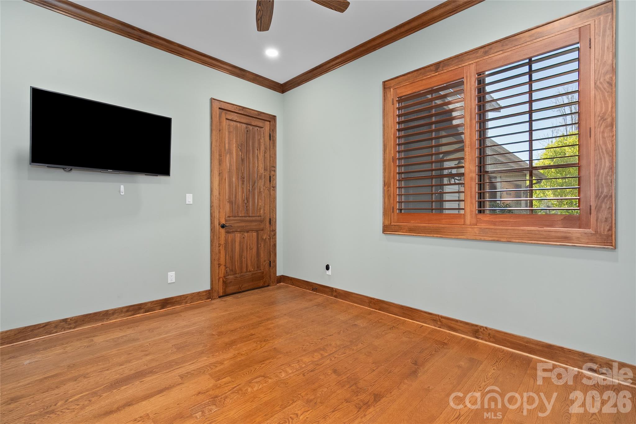 50 Hallett Court Property Photo 8
