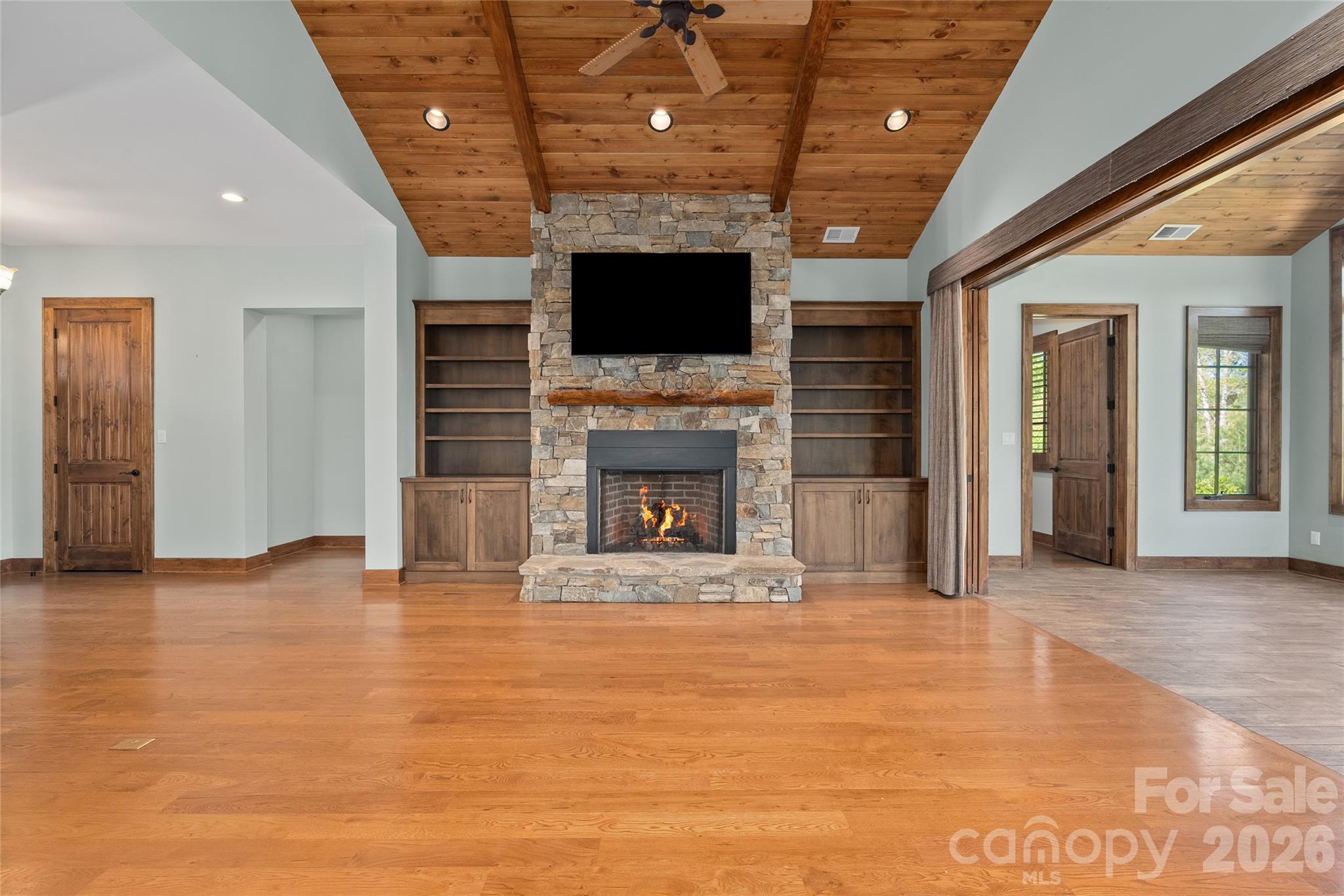 50 Hallett Court Property Photo 23