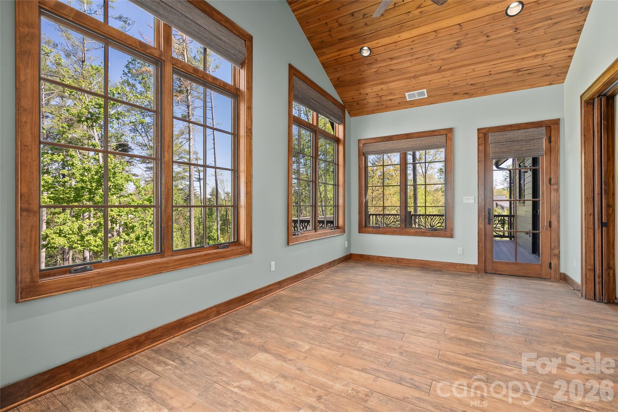 50 Hallett Court Property Photo 25