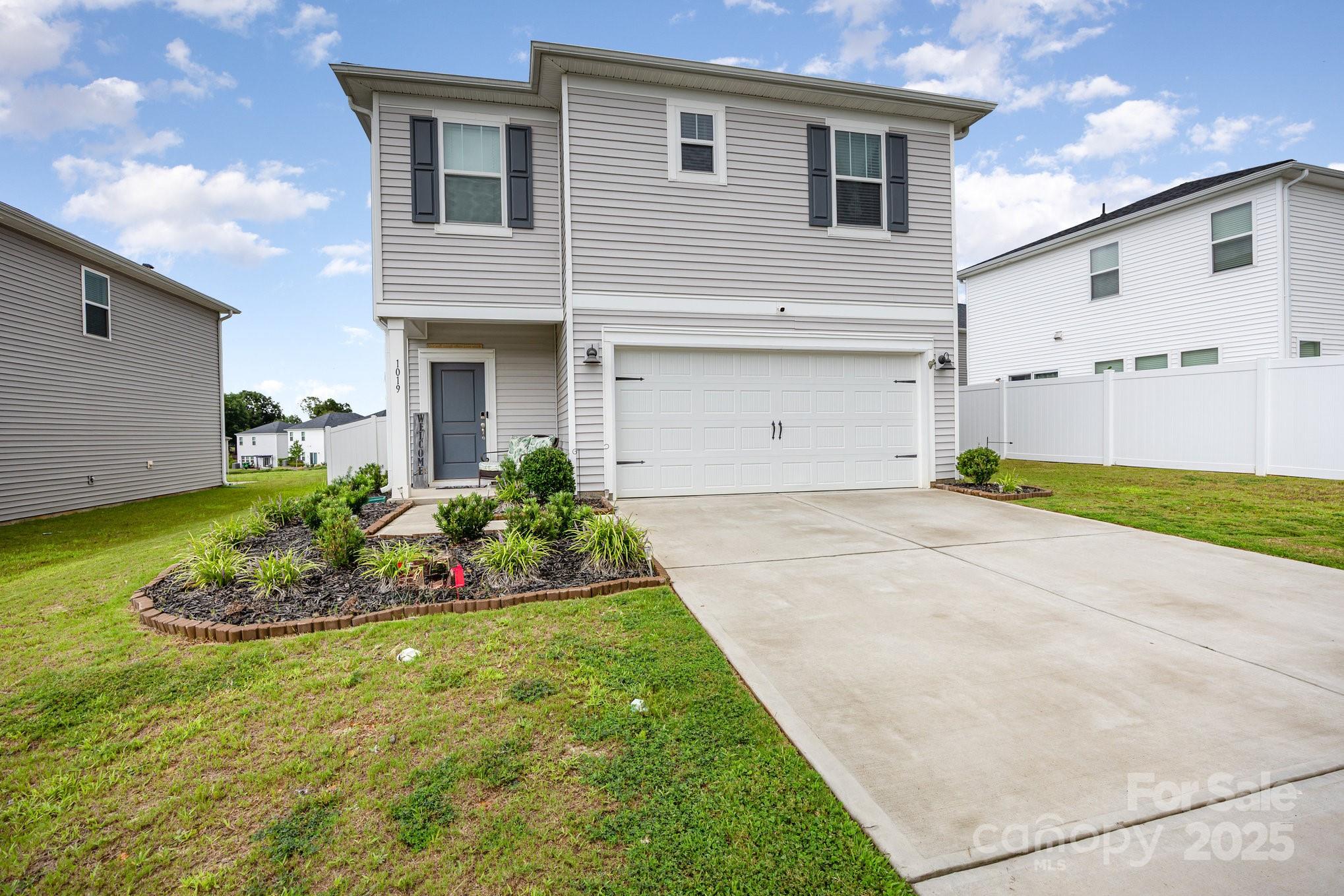 1019 Jeffery Dean Court Property Photo 8