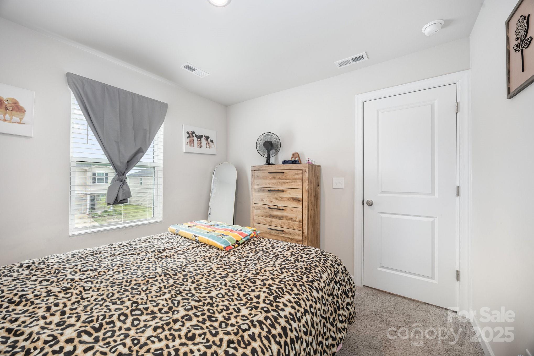 1019 Jeffery Dean Court Property Photo 18