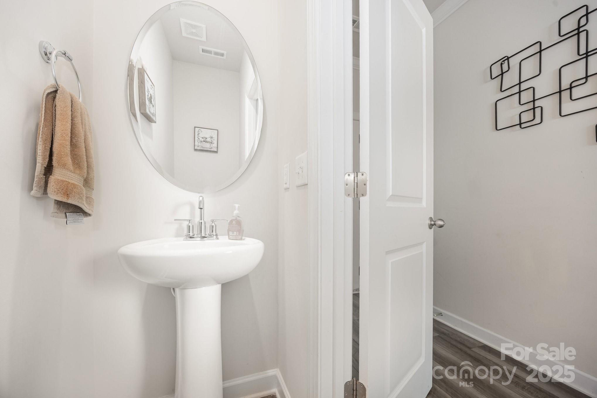 1019 Jeffery Dean Court Property Photo 25