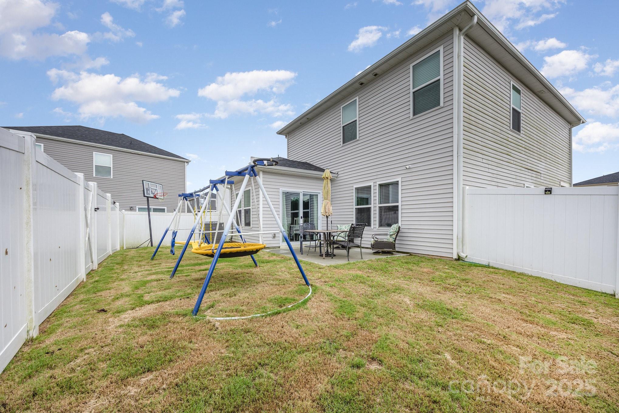 1019 Jeffery Dean Court Property Photo 27