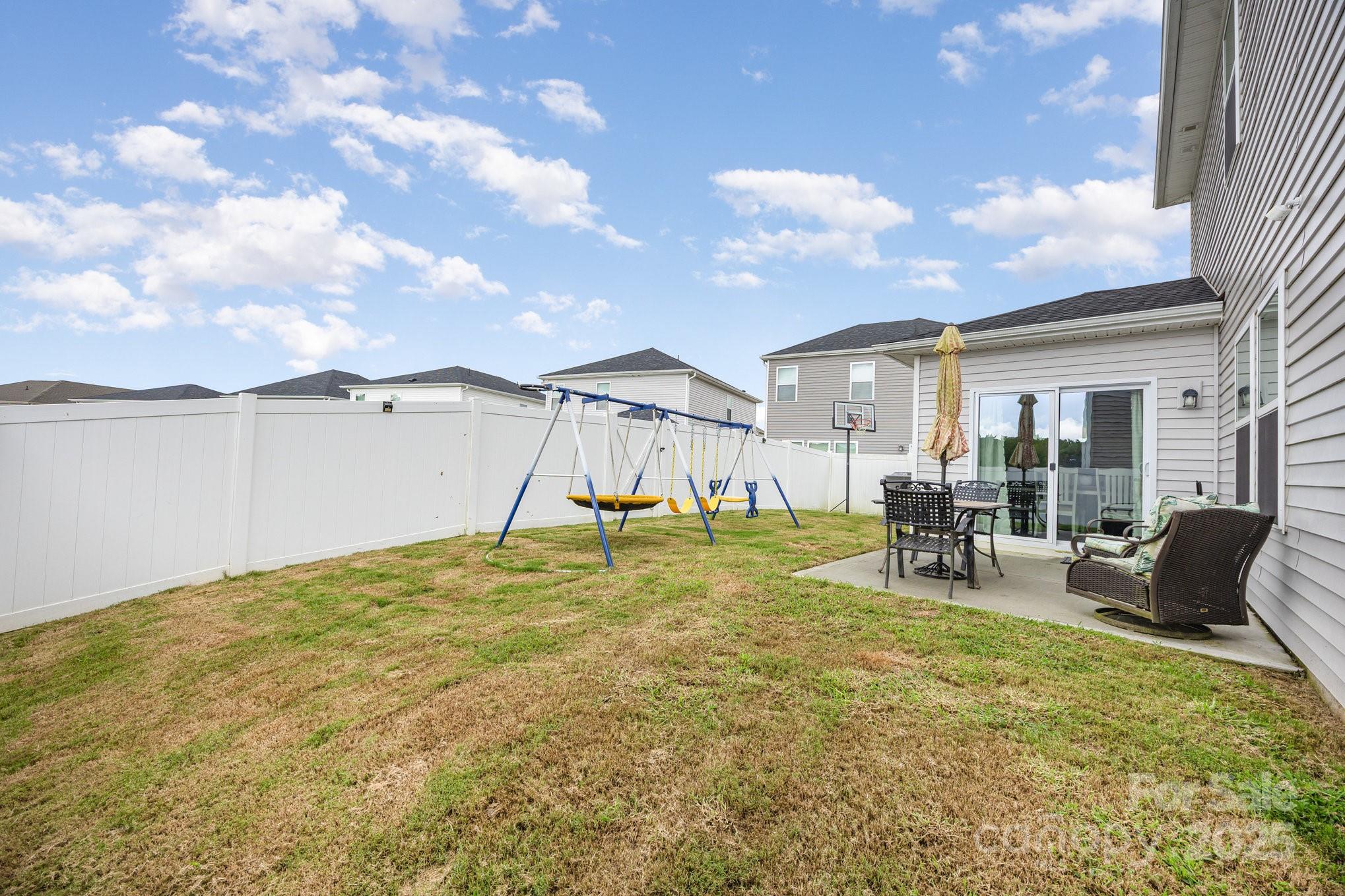 1019 Jeffery Dean Court Property Photo 28