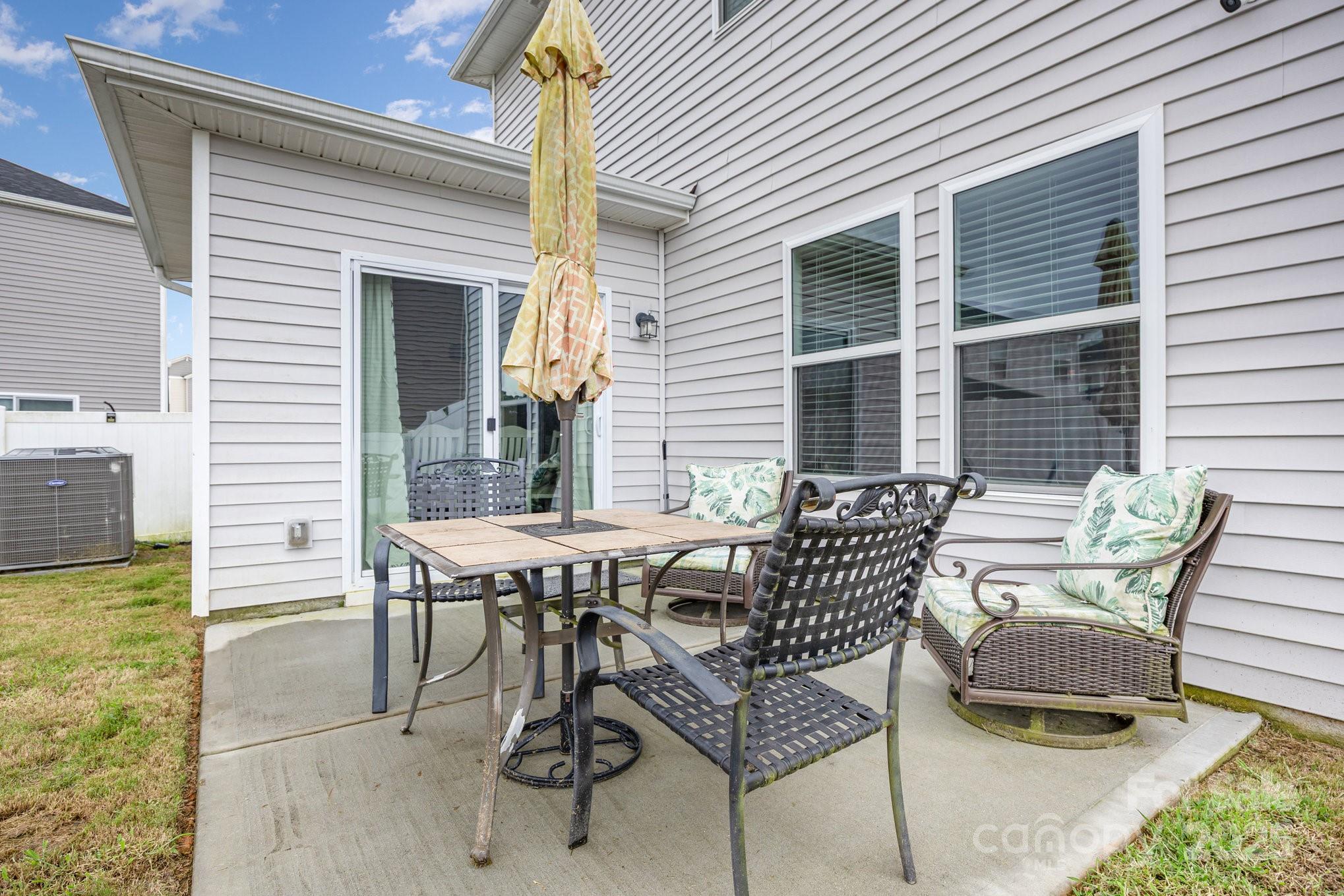 1019 Jeffery Dean Court Property Photo 29