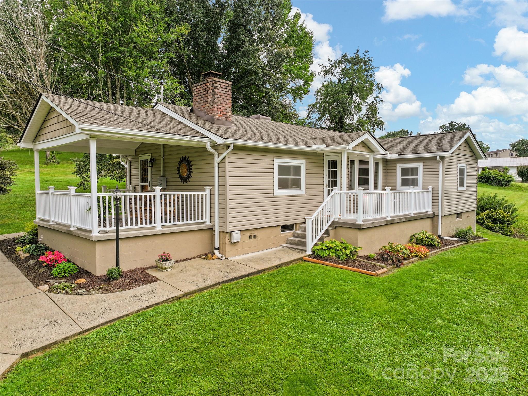 18 Skyline Drive Property Photo 1