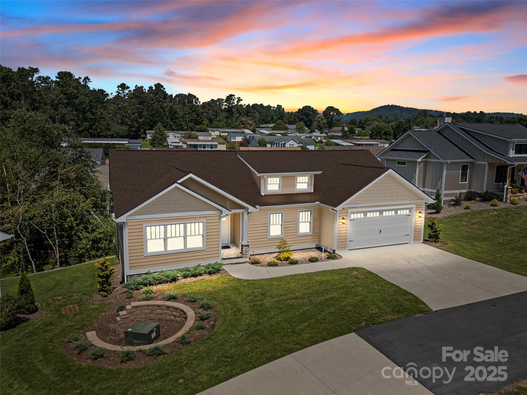 54 Olde Oak Lane Property Photo 1