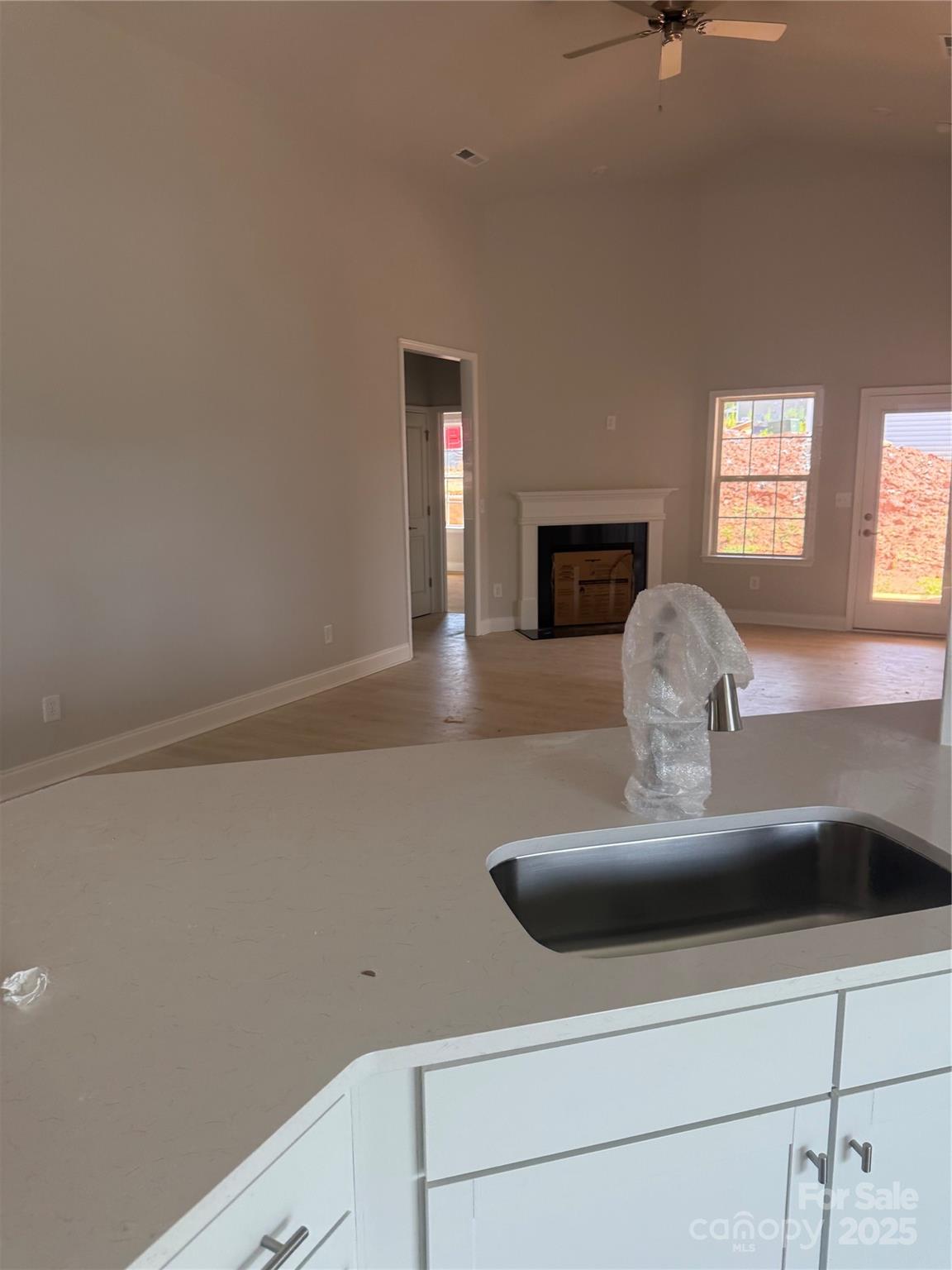 3934 Port Richmond Avenue 98 Property Photo 10