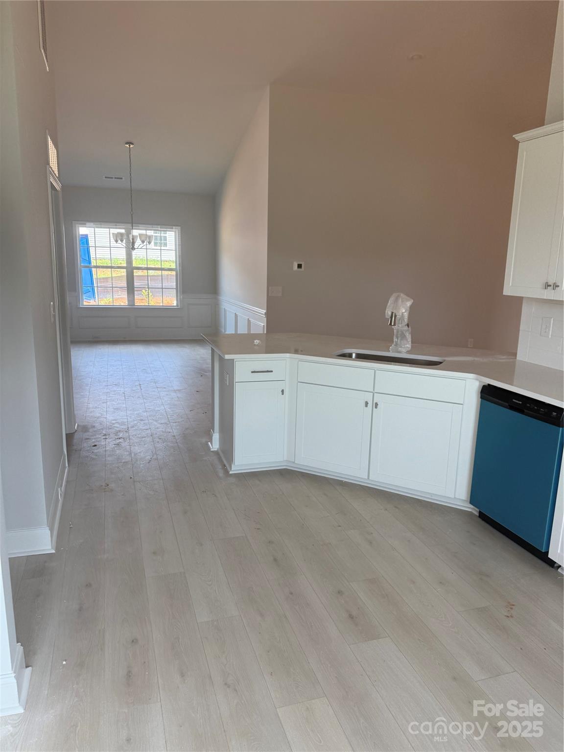 3934 Port Richmond Avenue 98 Property Photo 11