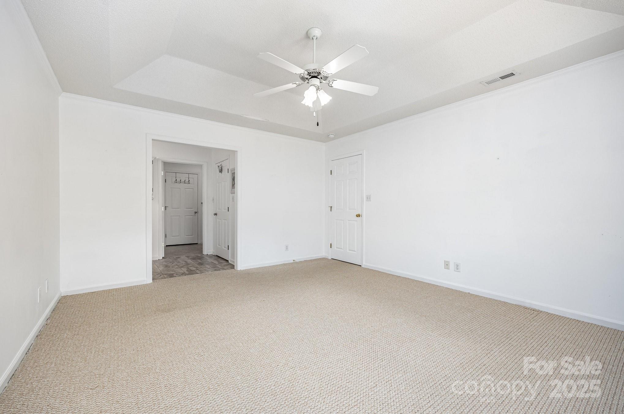 202 Hidden Creek Circle Property Photo 19