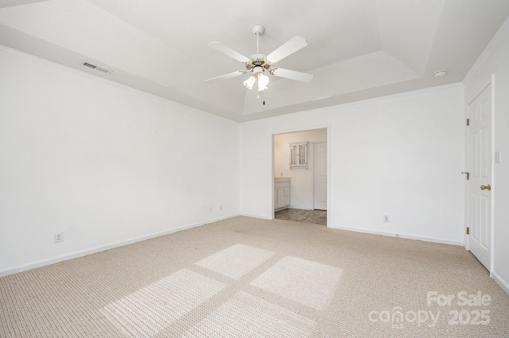 202 Hidden Creek Circle Property Photo 21