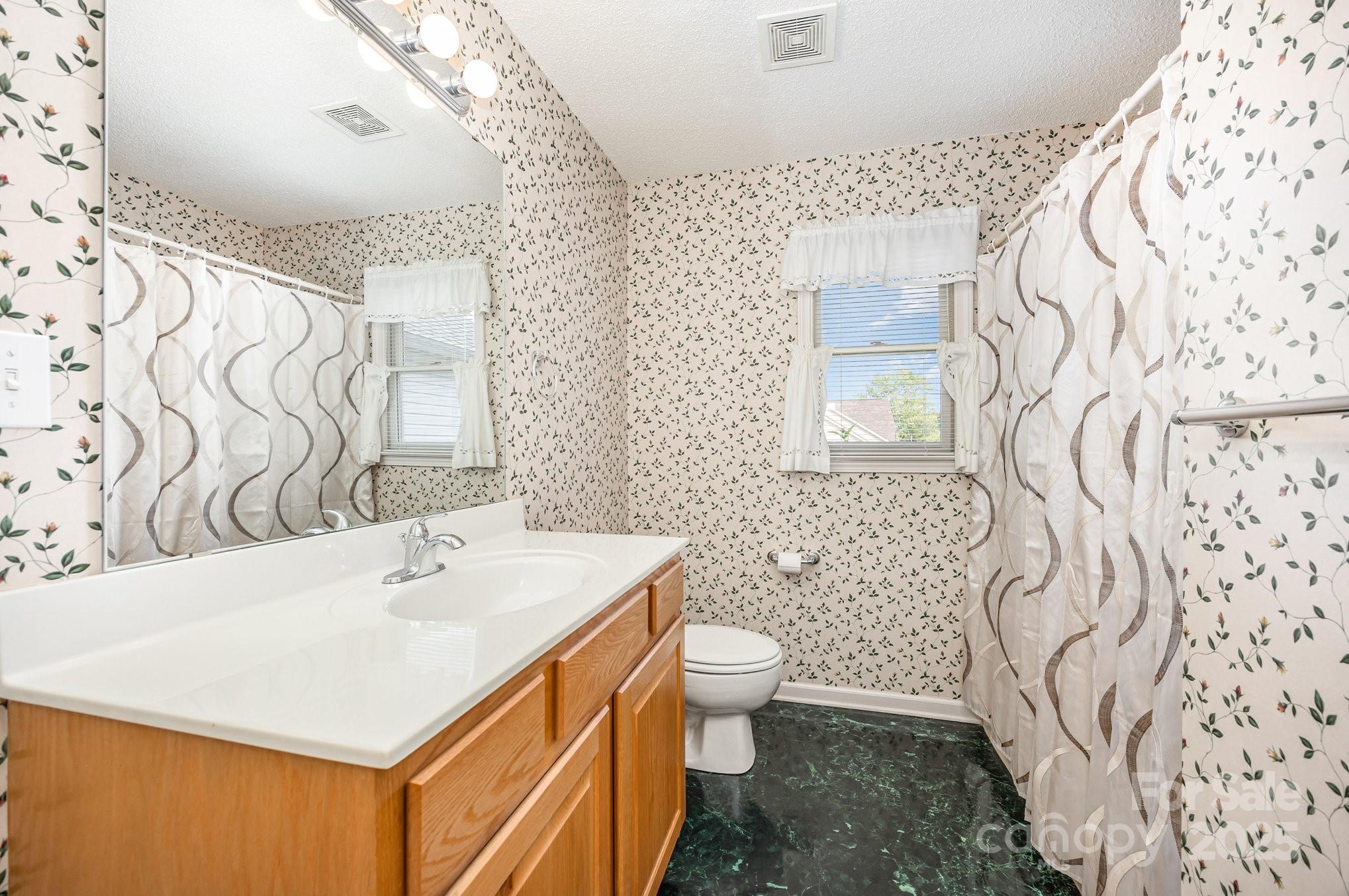 202 Hidden Creek Circle Property Photo 29