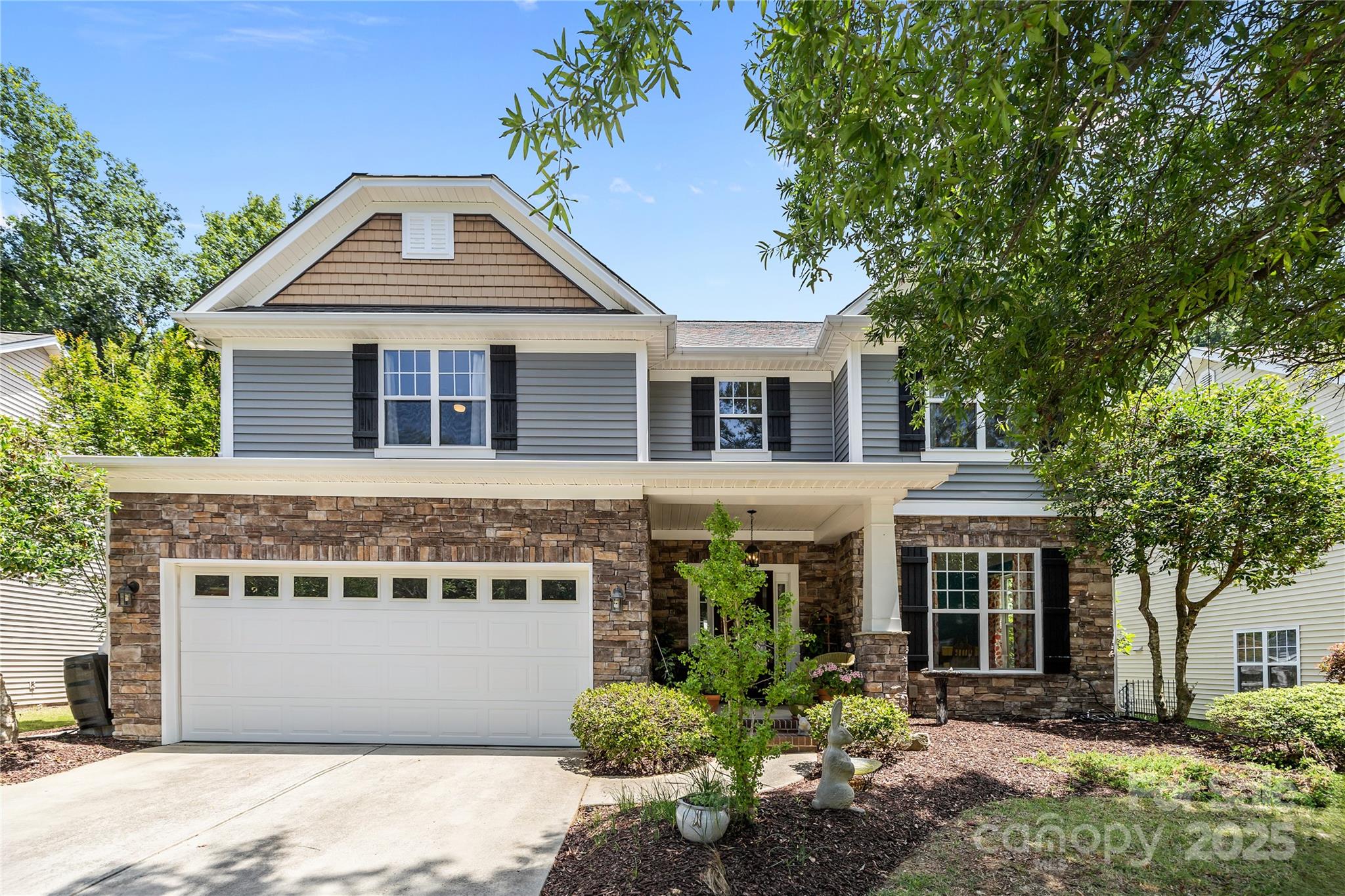 1010 Downing Court Property Photo 5