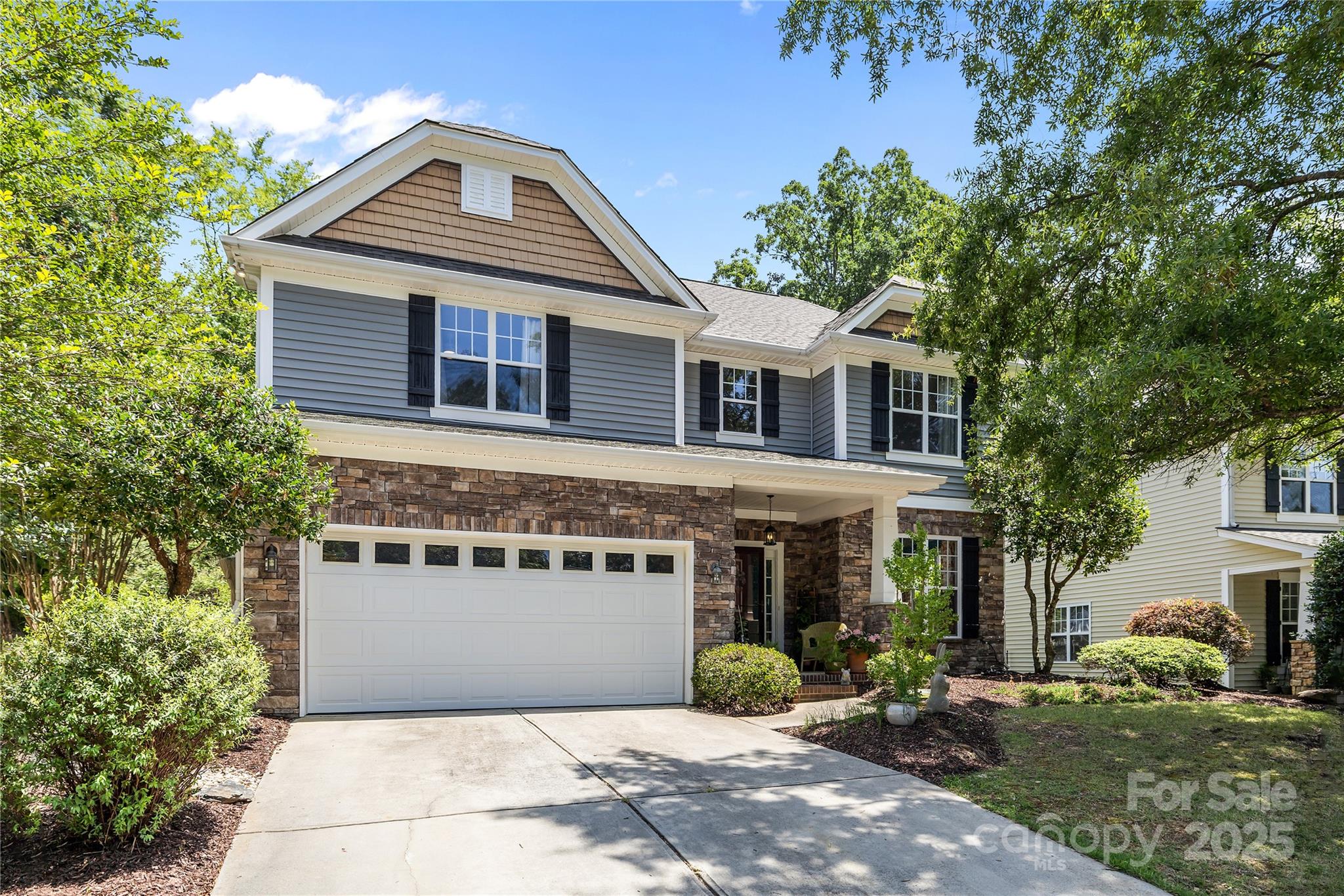 1010 Downing Court Property Photo 6