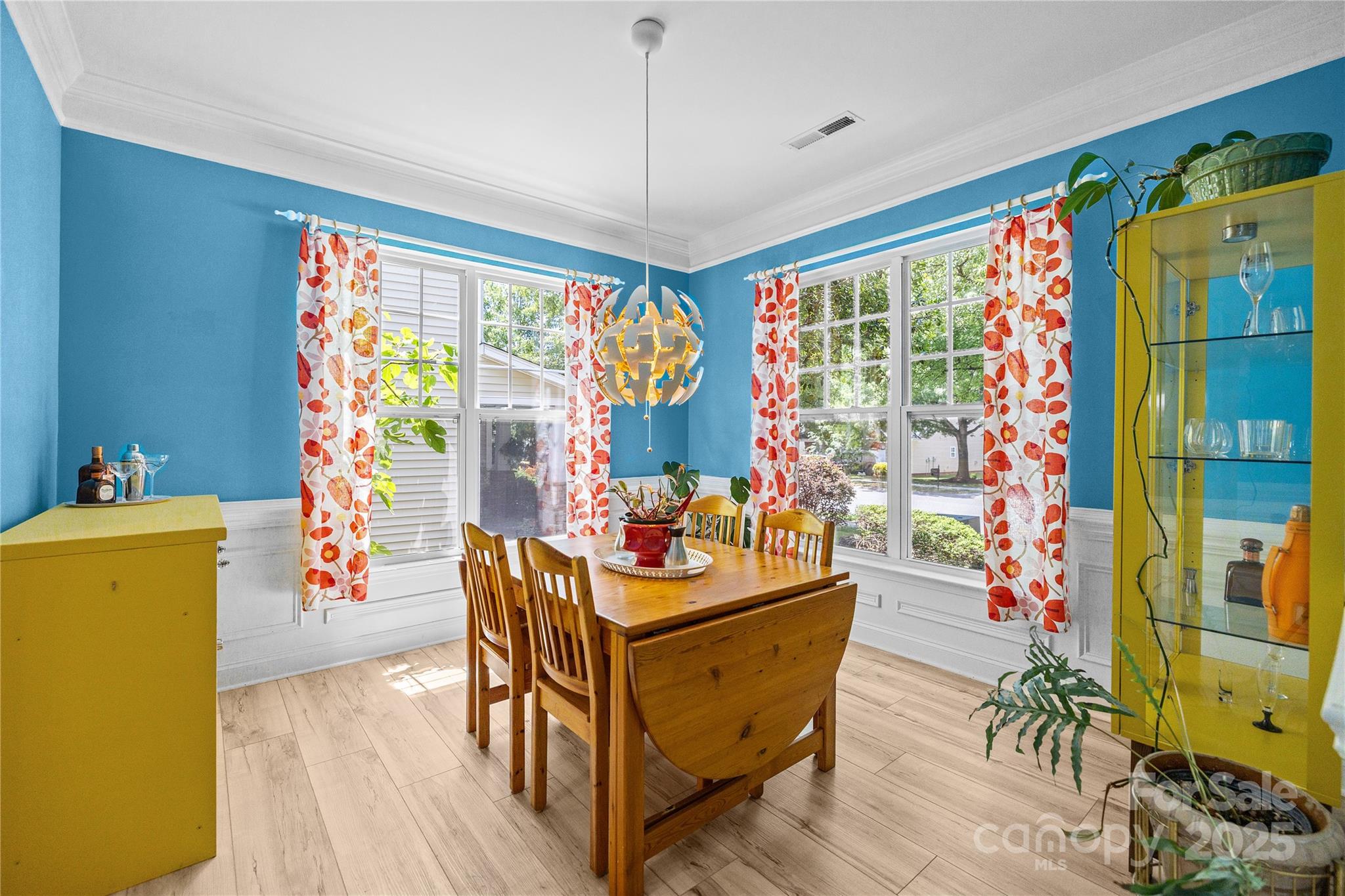 1010 Downing Court Property Photo 7