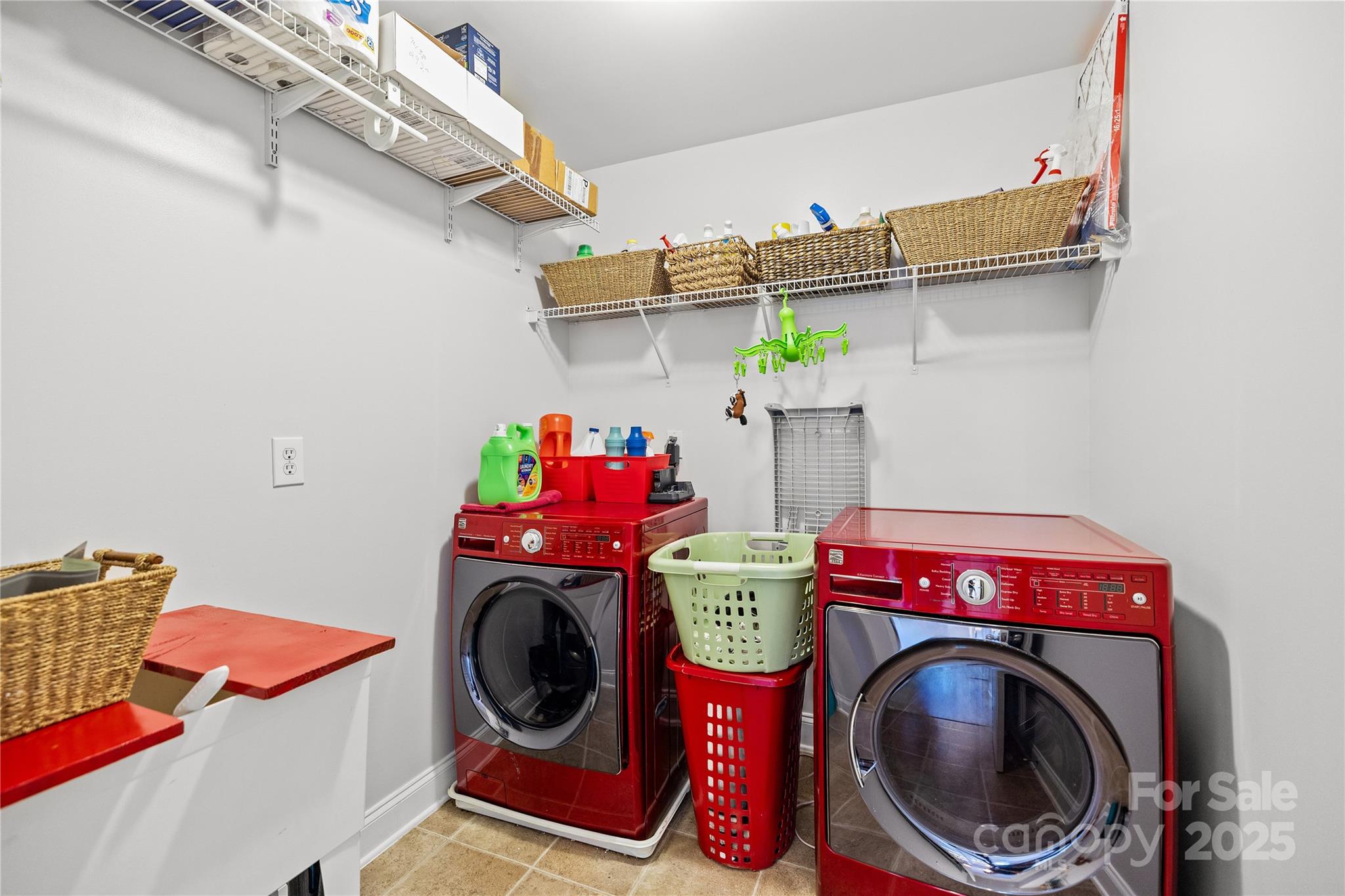 1010 Downing Court Property Photo 28