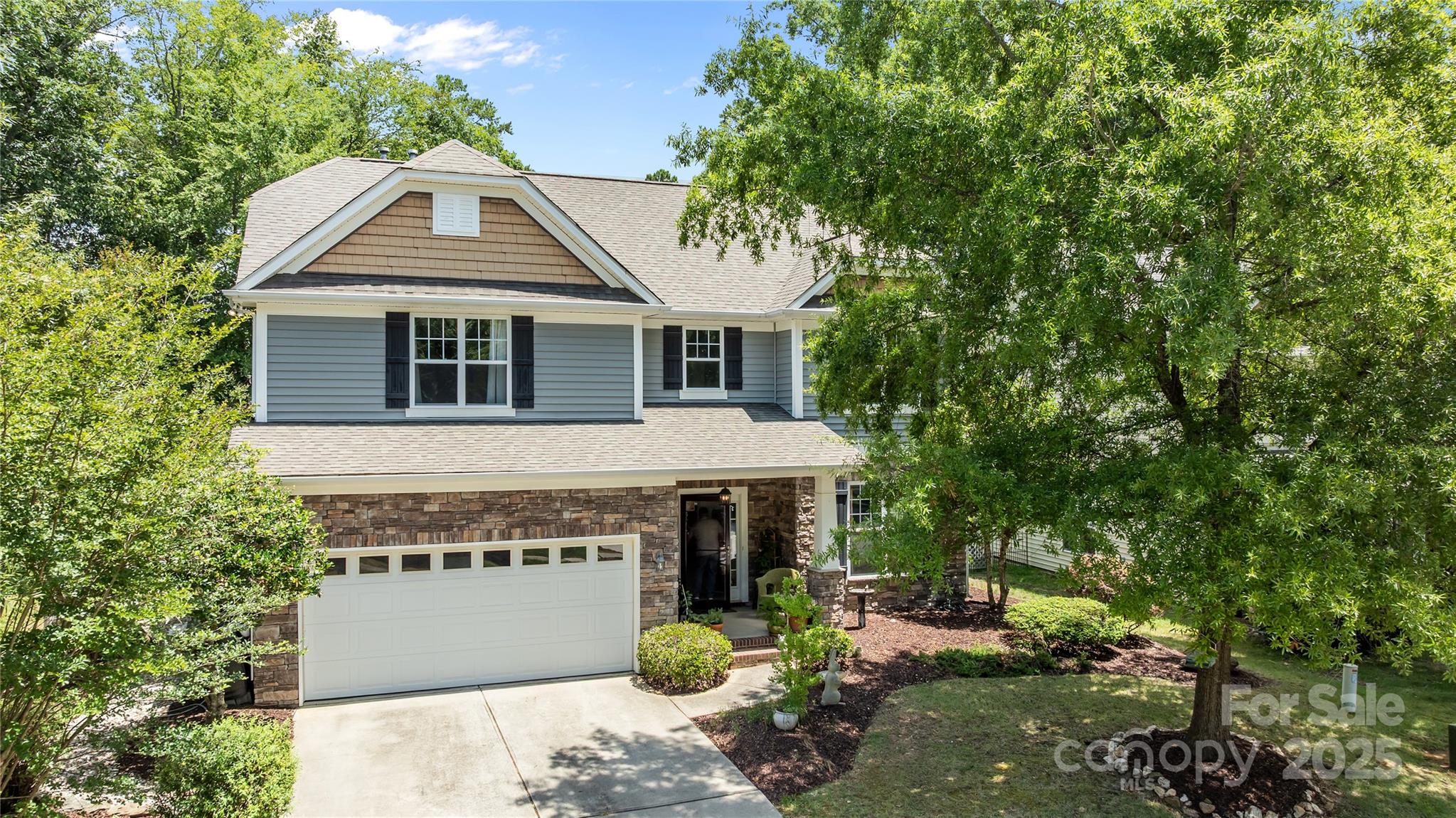 1010 Downing Court Property Photo 38