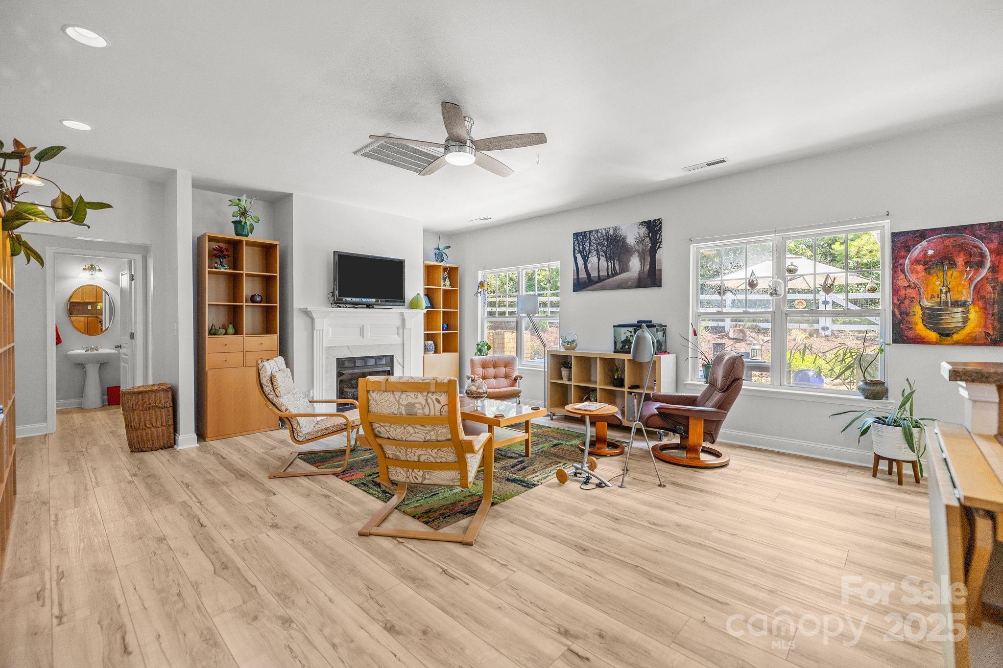 1010 Downing Court Property Photo 42