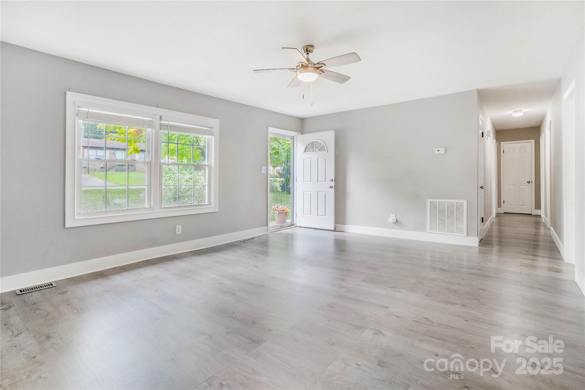 406 Robinson Clemmer Road Property Photo 5