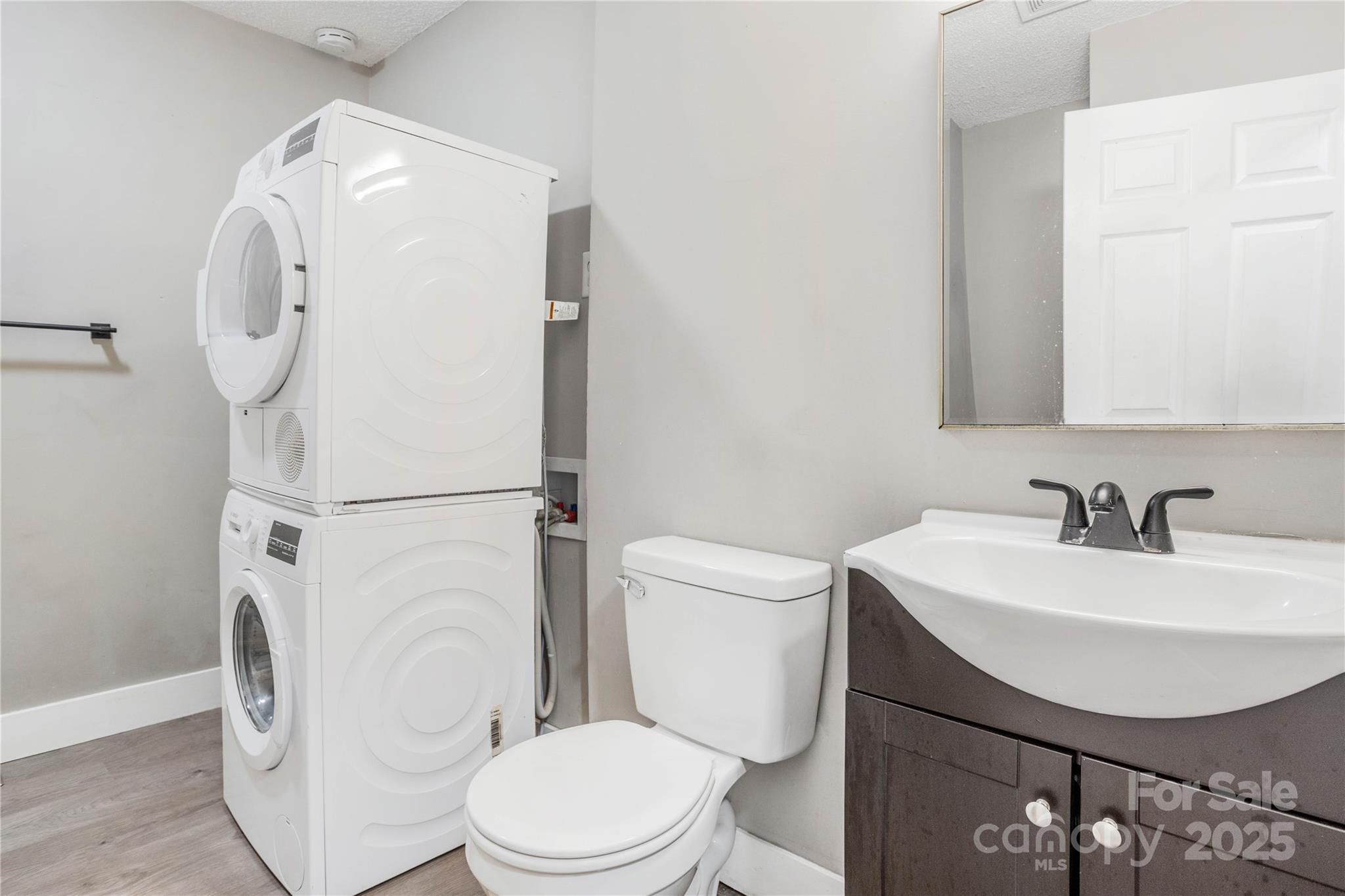 406 Robinson Clemmer Road Property Photo 11