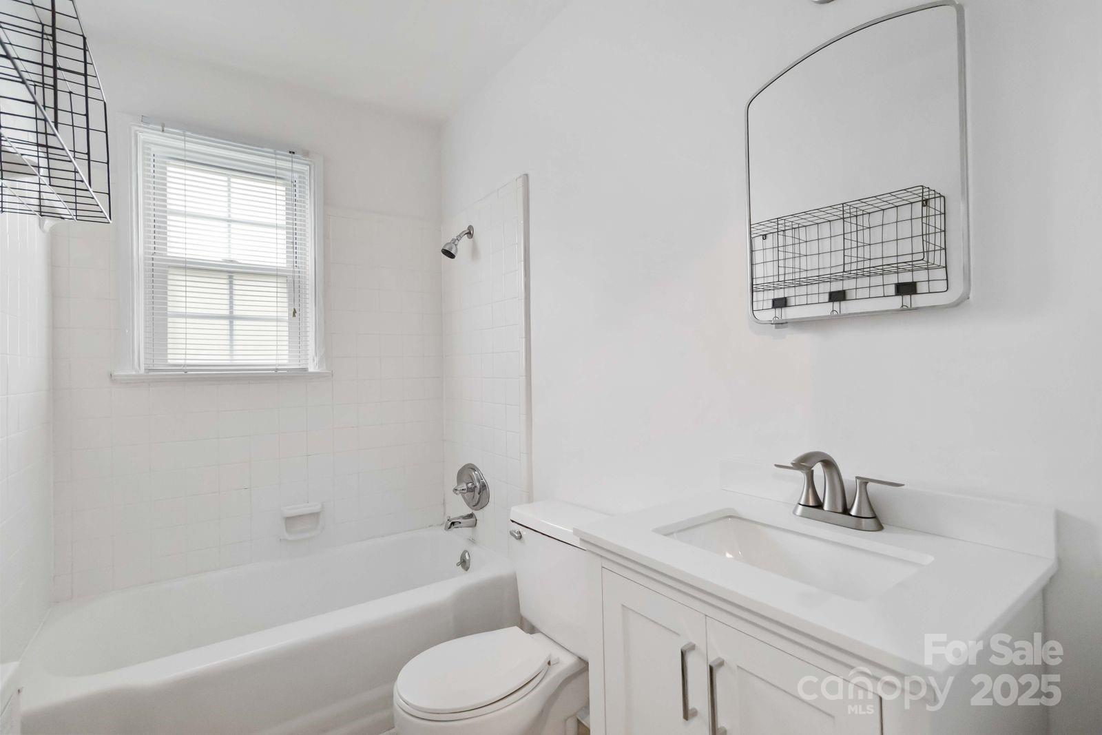 343 Wakefield Drive Property Photo 15