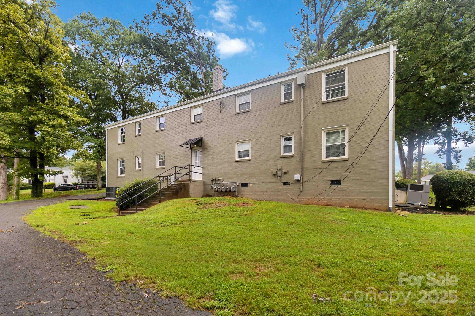 343 Wakefield Drive Property Photo 22