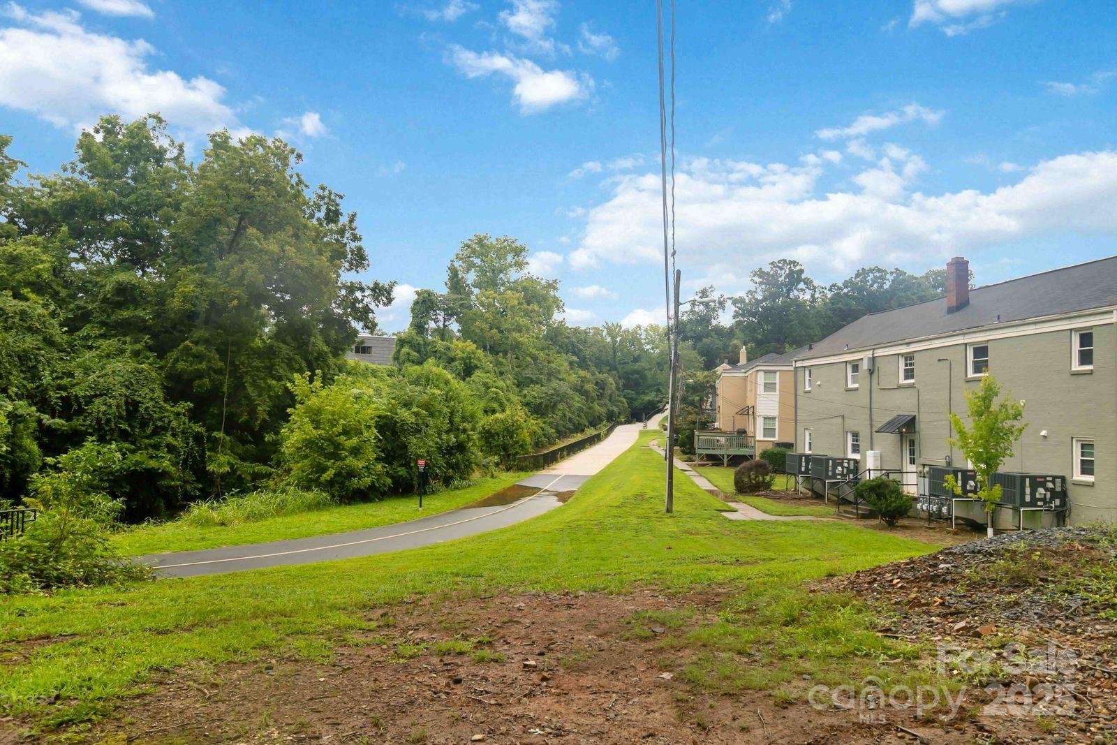 343 Wakefield Drive Property Photo 23