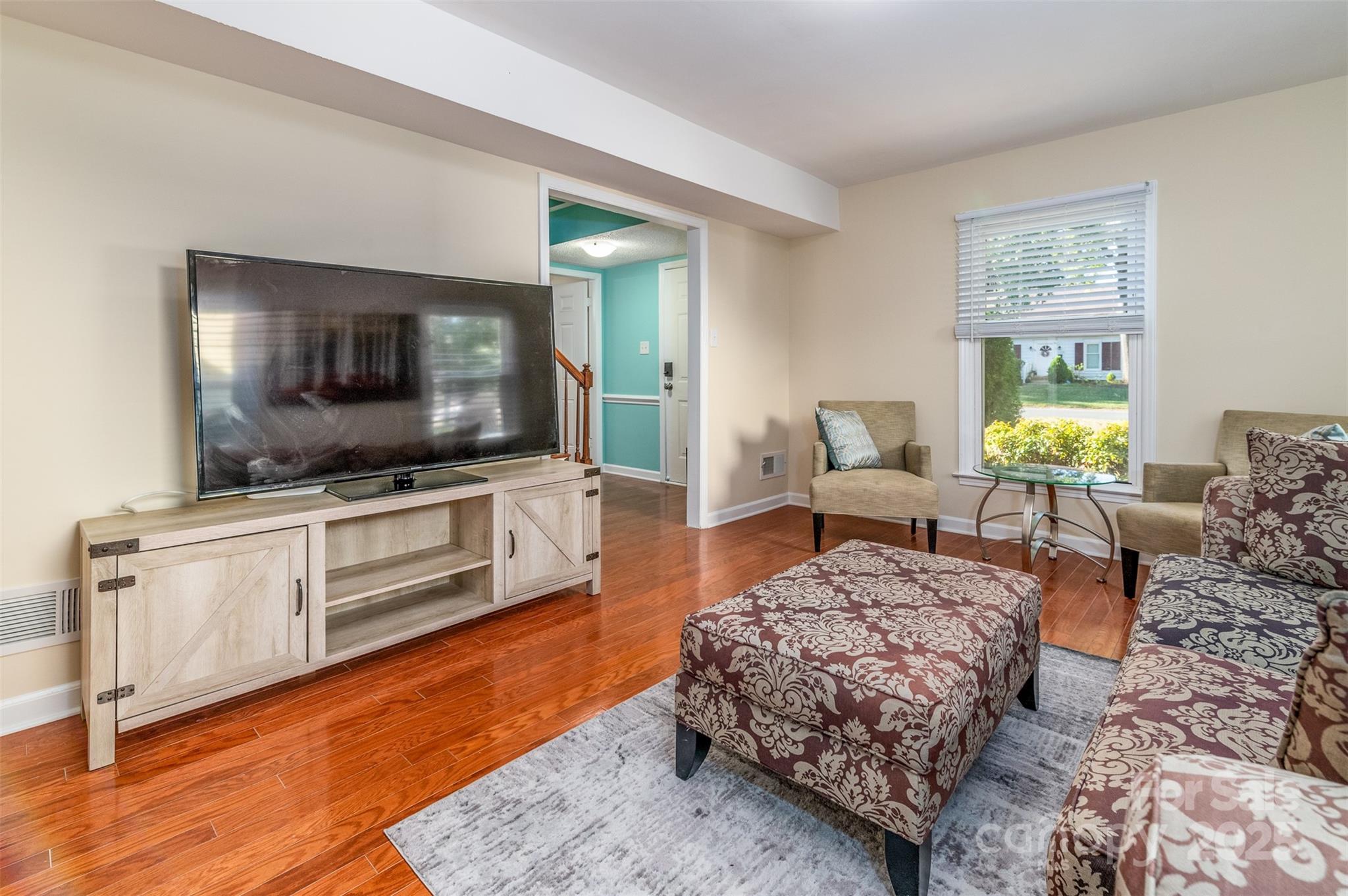 5111 Coronado Drive Property Photo 6