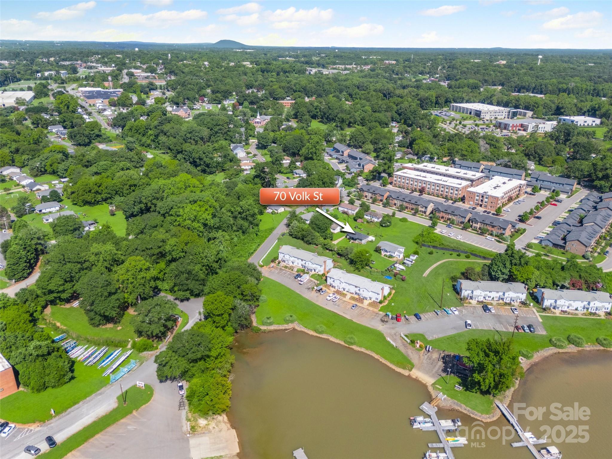 70 Volk Street Property Photo 2