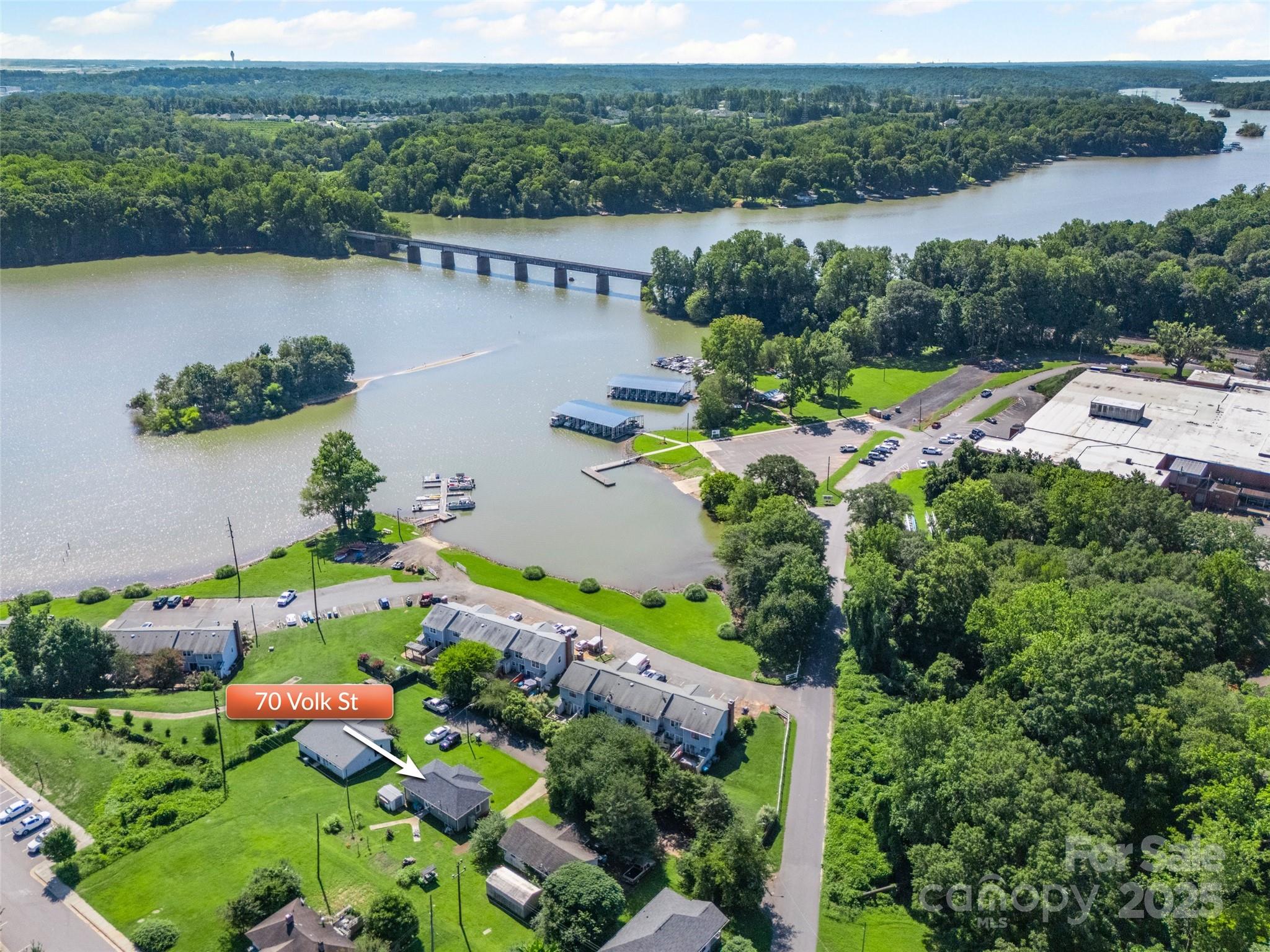 70 Volk Street Property Photo 22