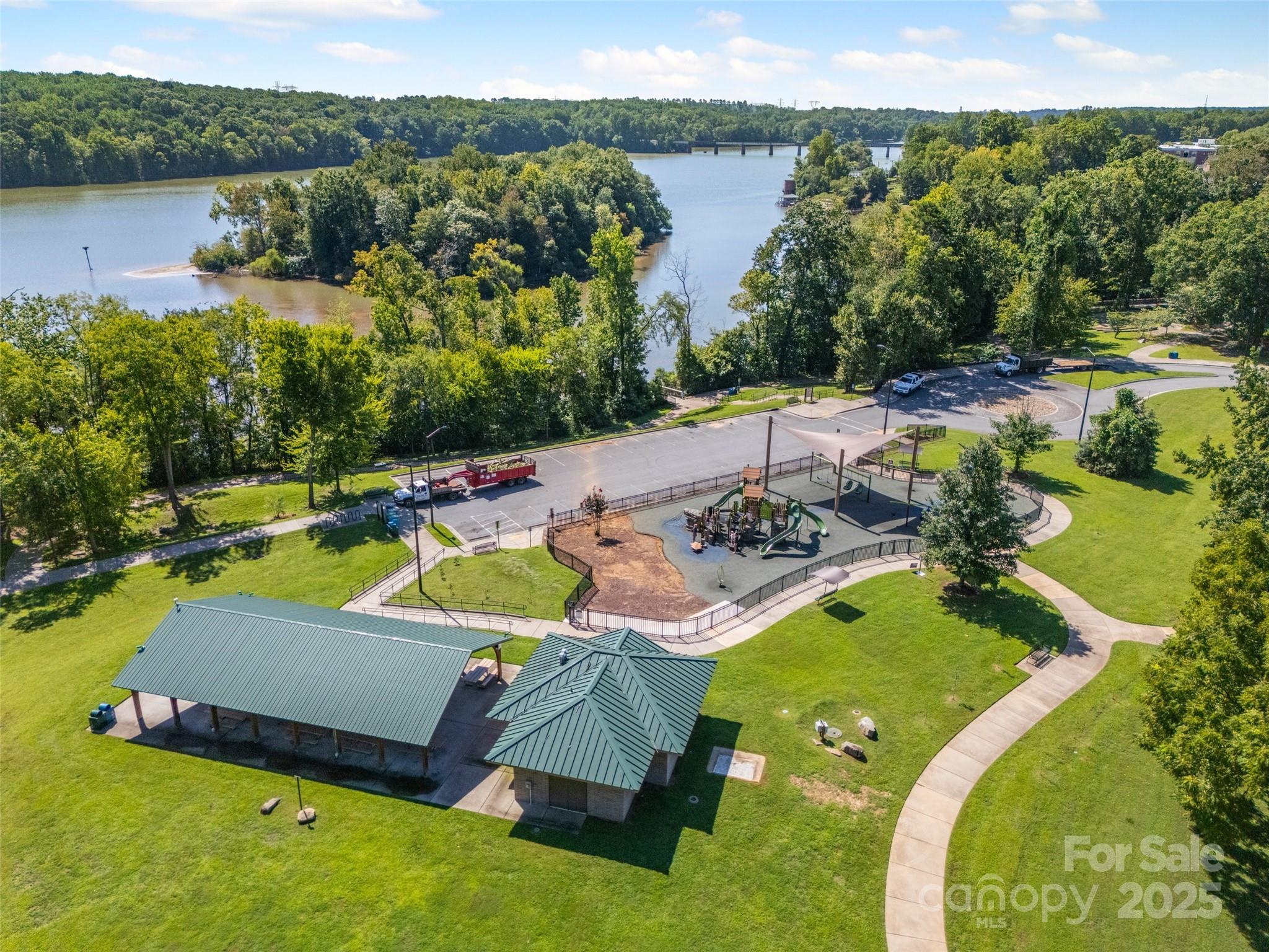 70 Volk Street Property Photo 25