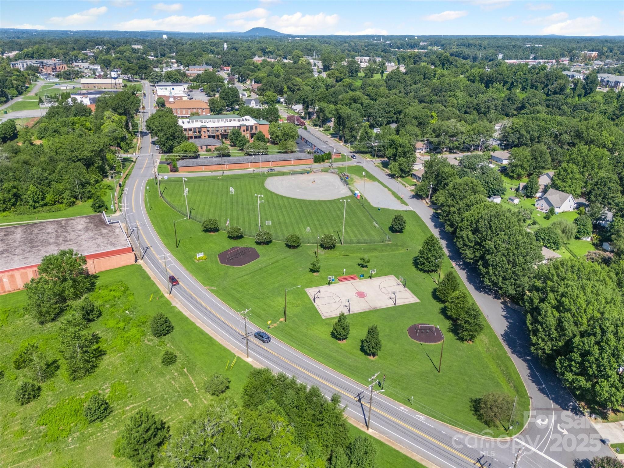 70 Volk Street Property Photo 31