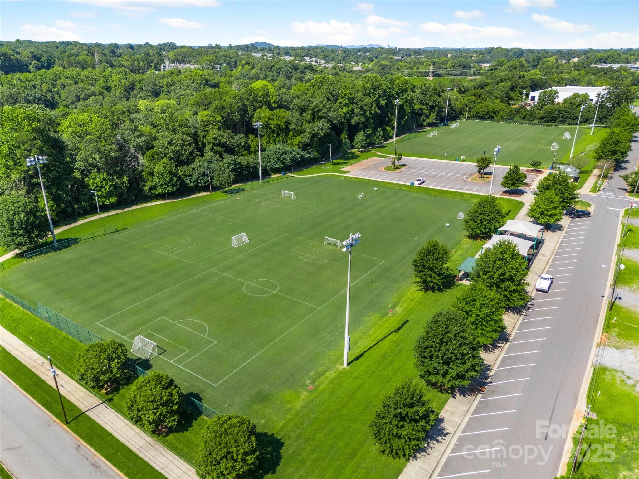 70 Volk Street Property Photo 35