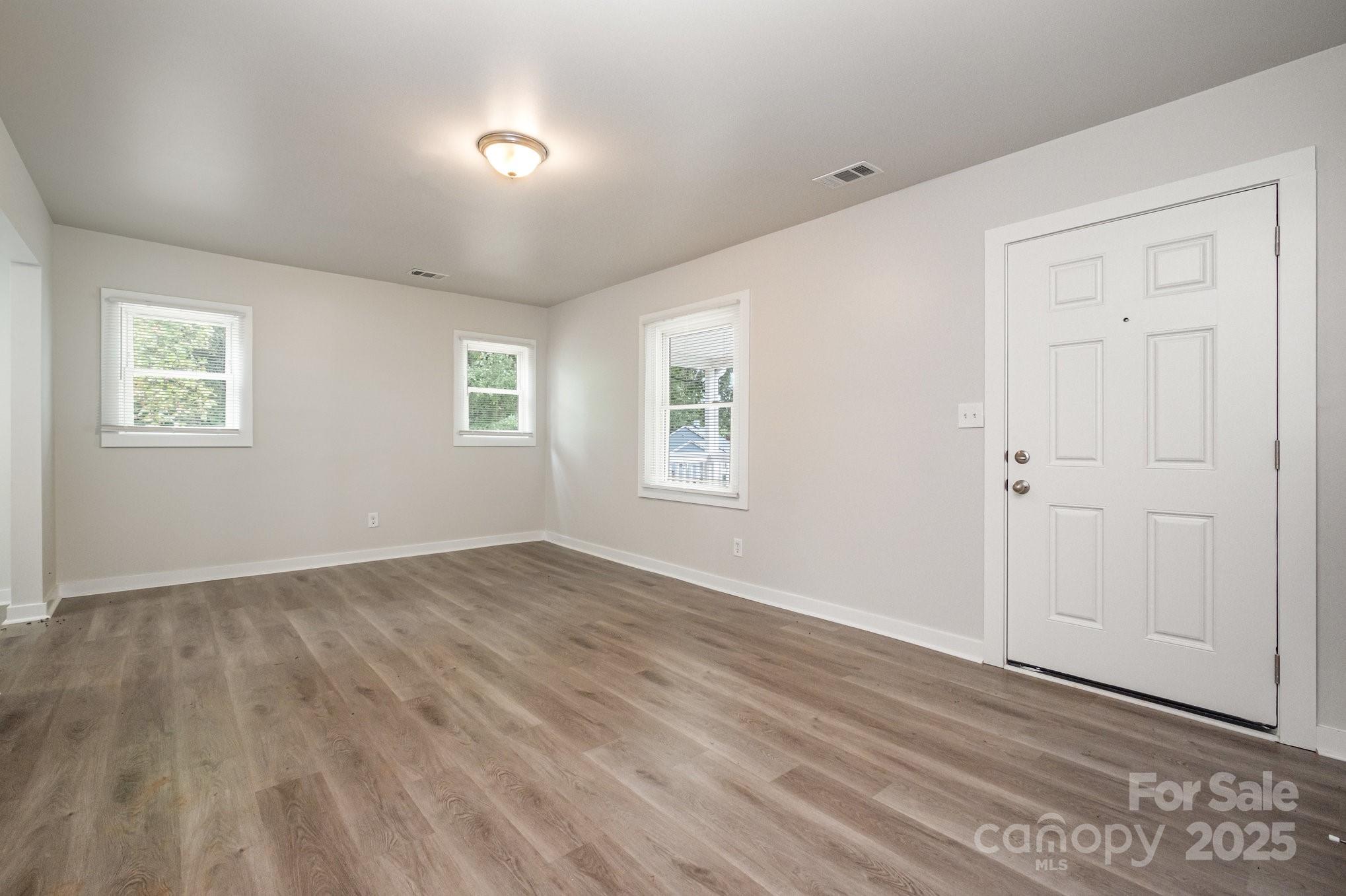 2000 Camp Greene Street Property Photo 3