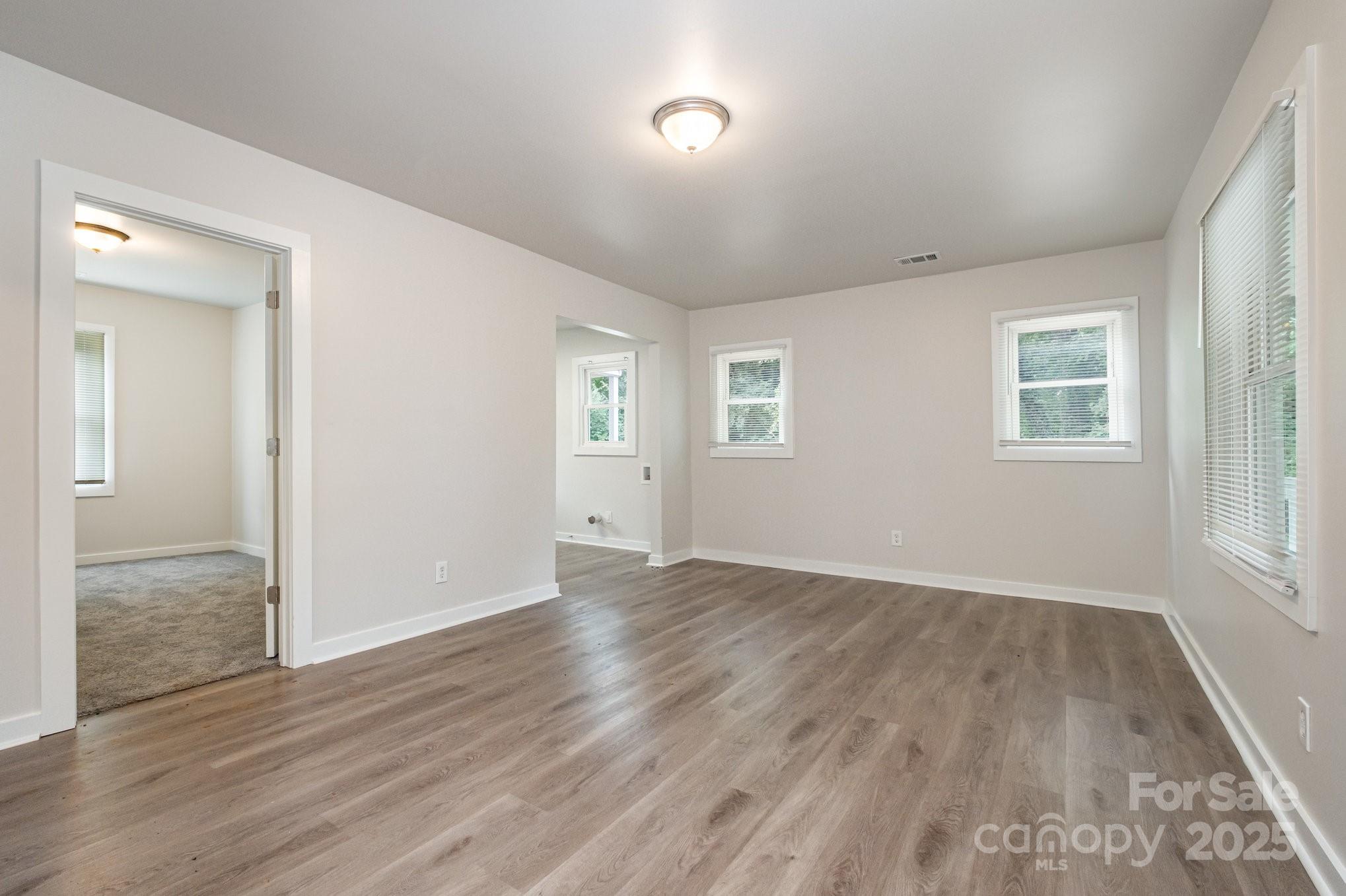 2000 Camp Greene Street Property Photo 4