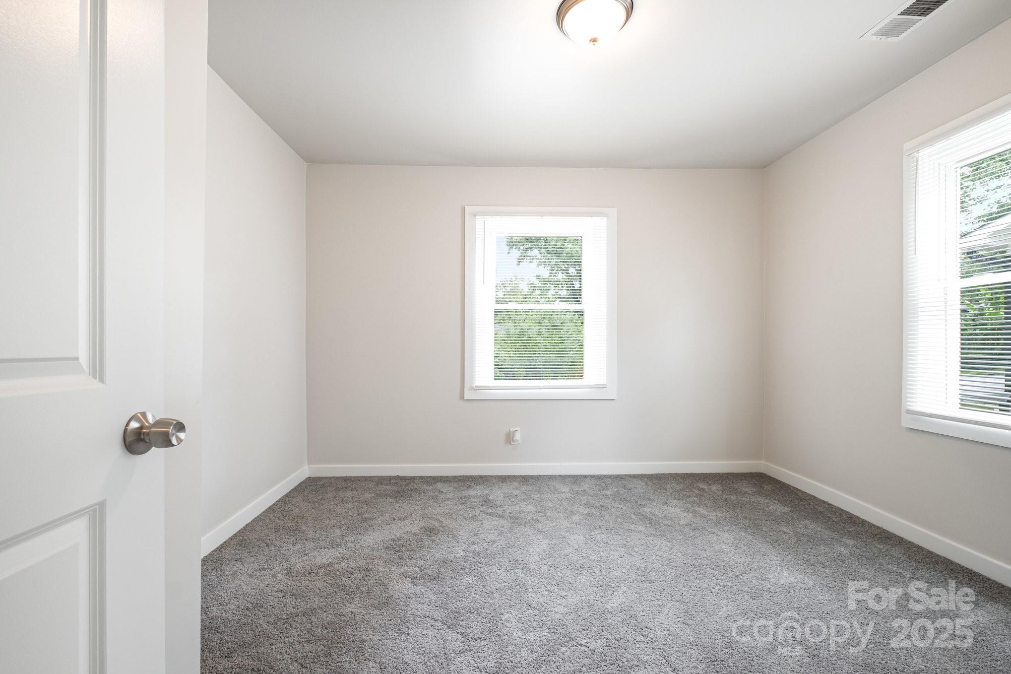 2000 Camp Greene Street Property Photo 11