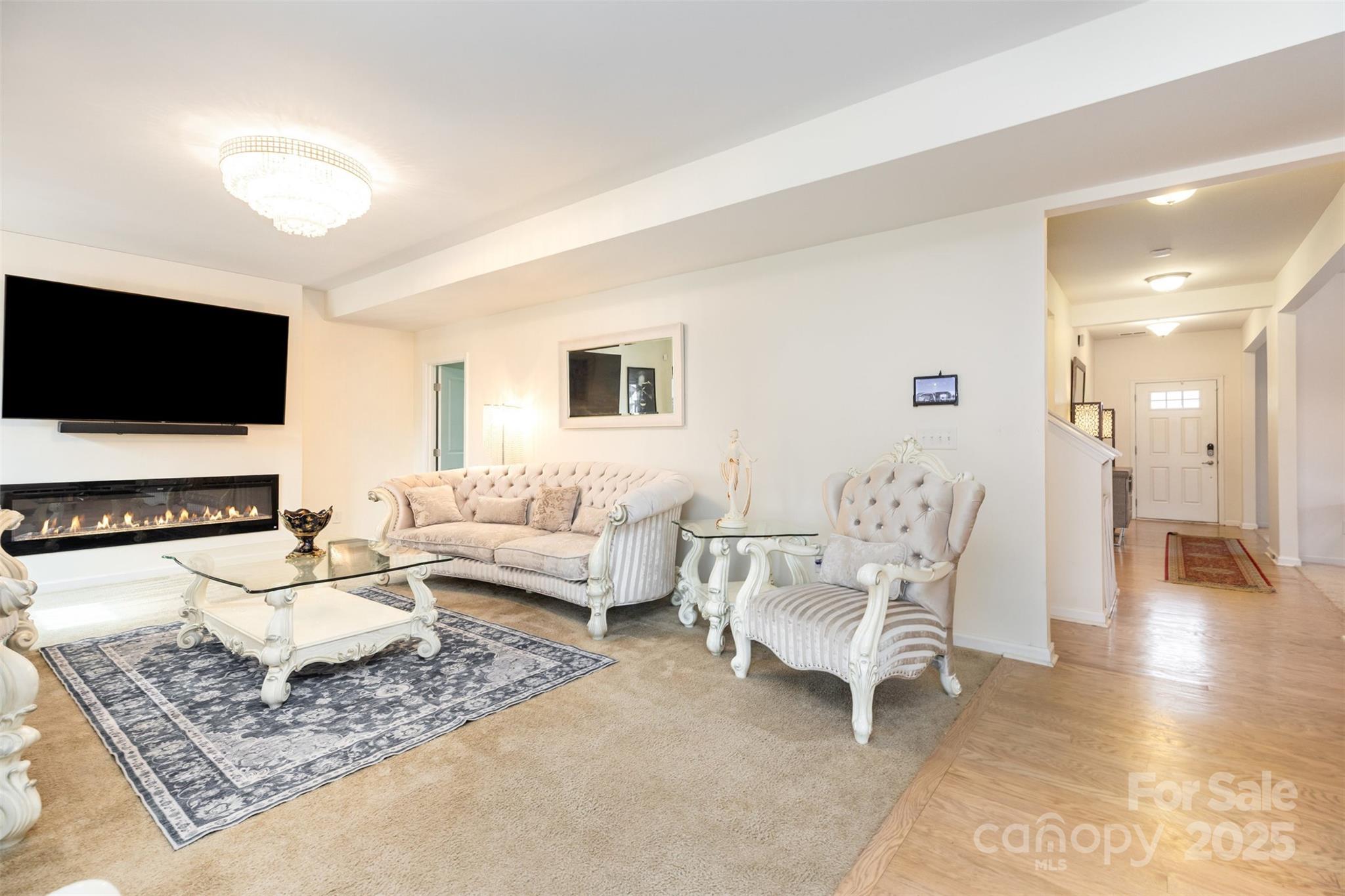 12822 Plumleaf Drive Property Photo 8